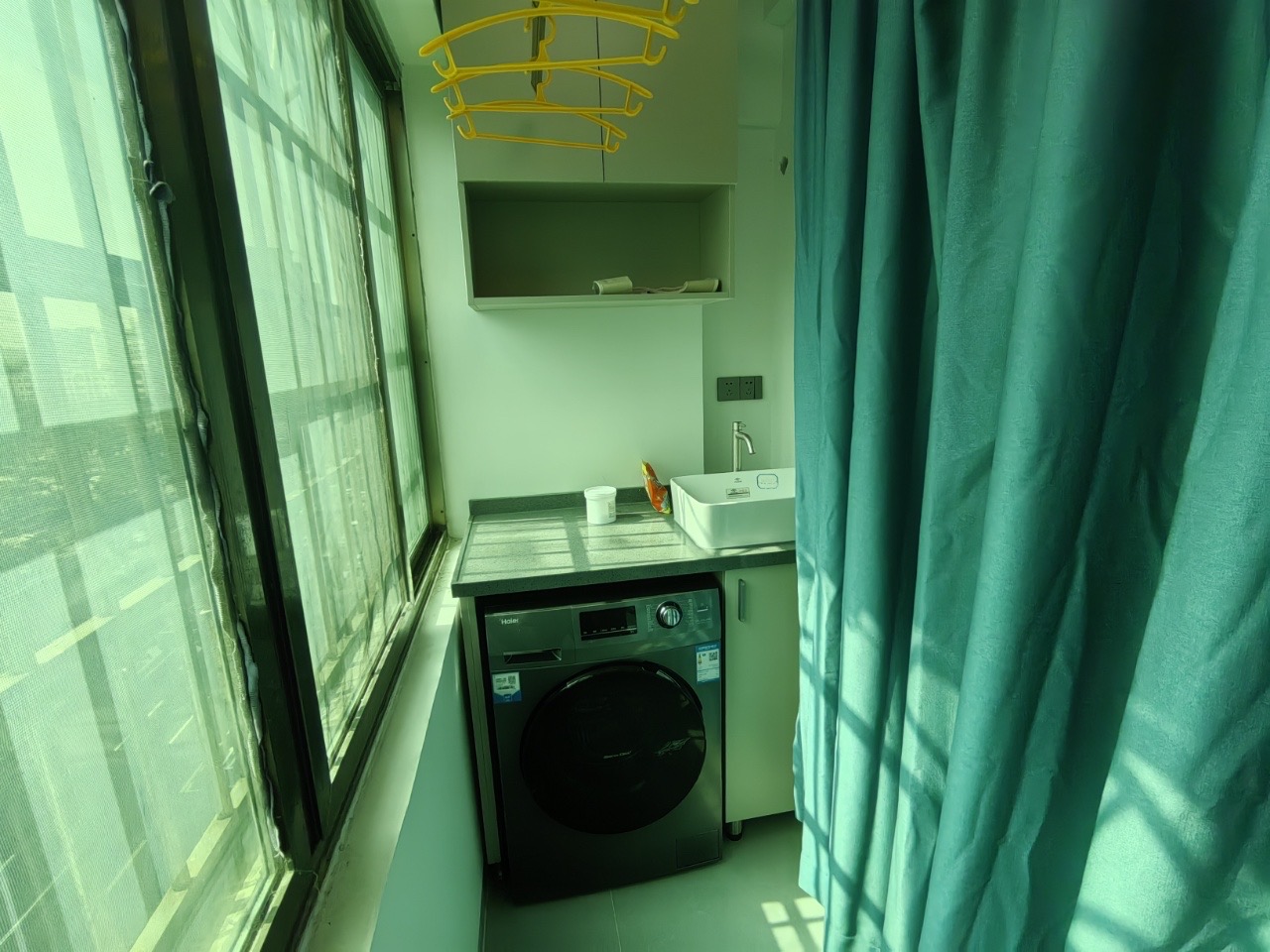 港苑小区  2室1厅1卫   2000.00元/月室内图