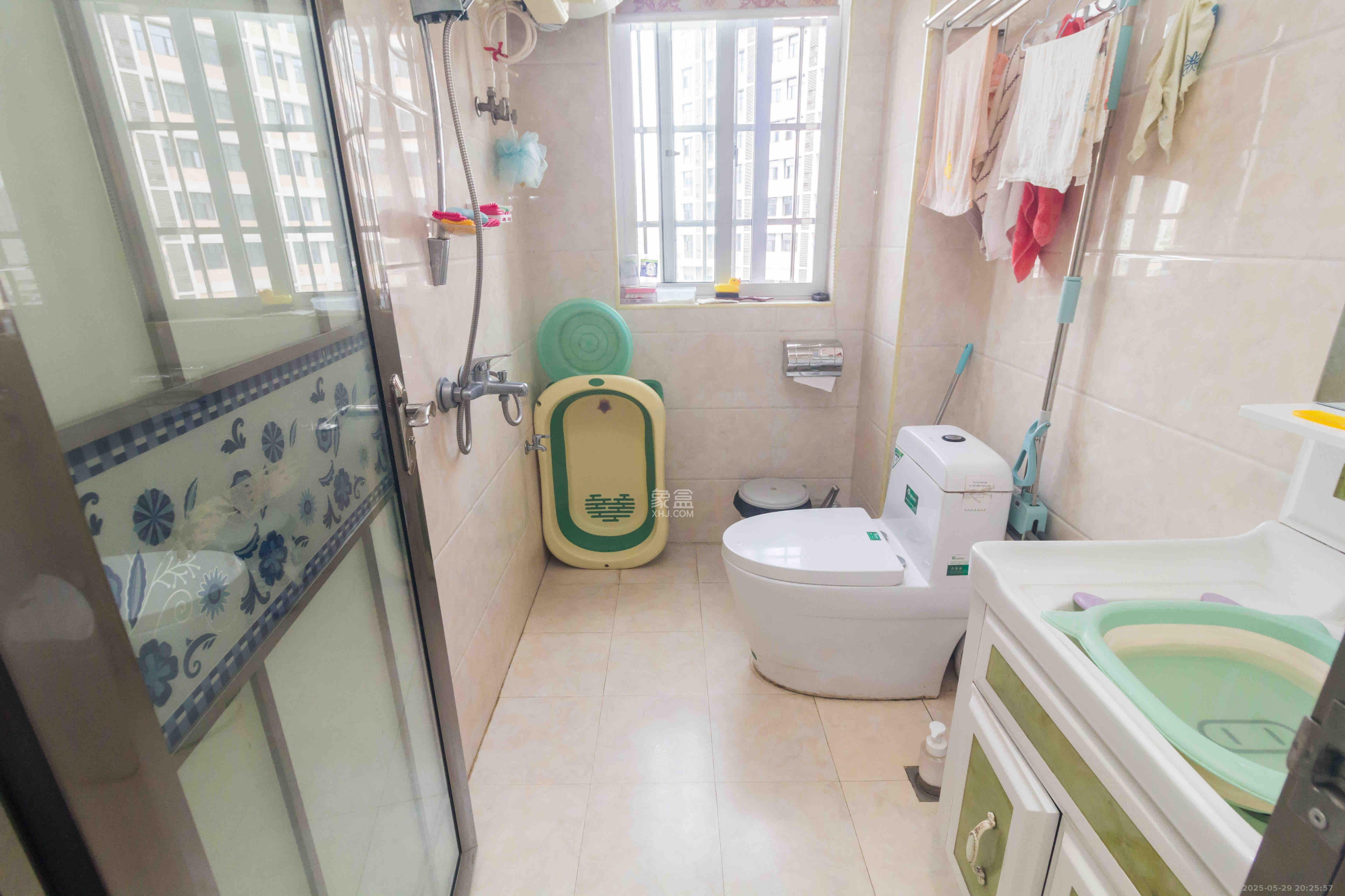 光明城市(星辰青年城) 4室2厅2卫 2200.0元/月 光明城市(星辰青年城) 4室2厅2卫 2200.0元/月室内图