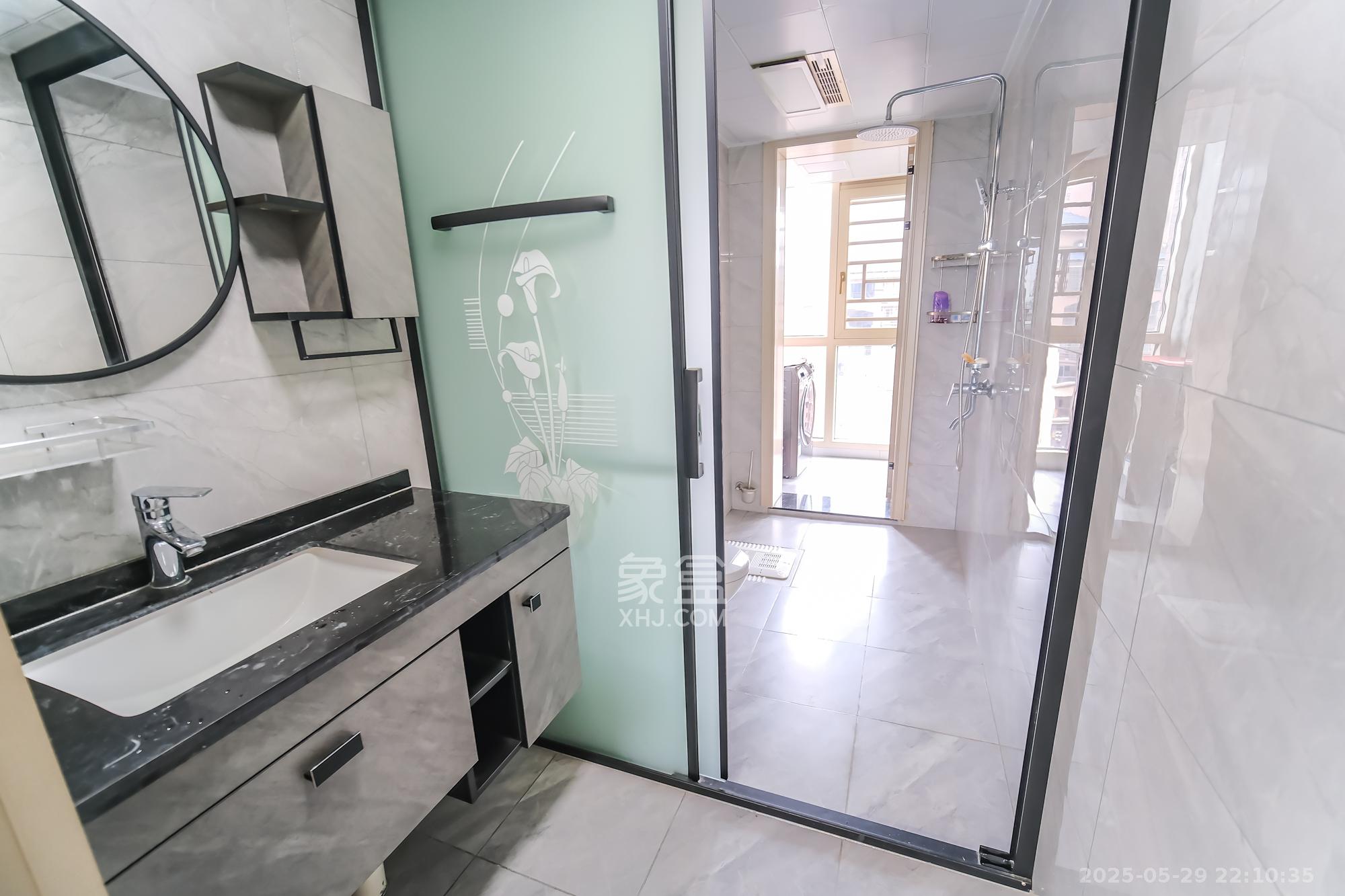 中安善化国际  4室2厅2卫    98.0万 中安善化国际  4室2厅2卫    98.0万卫生间