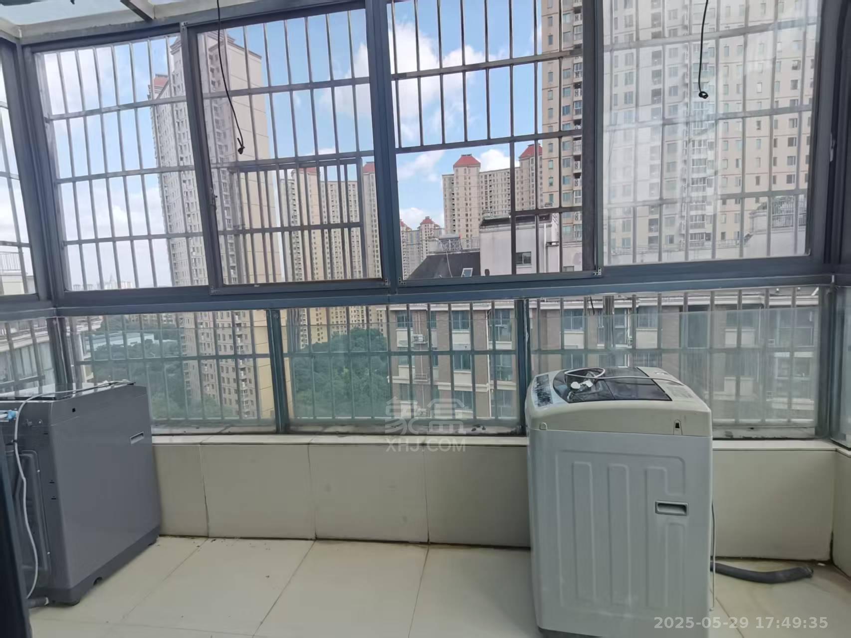 天泉一品 5室2厅3卫 2500.0元/月 天泉一品 5室2厅3卫 2500.0元/月室内图