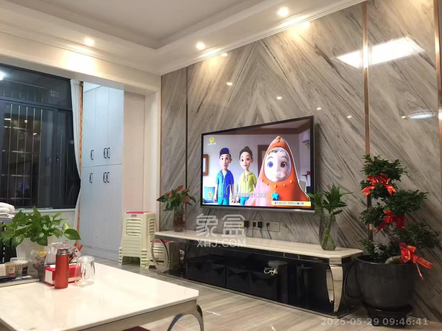 中国铁建国际城二期  3室2厅1卫   1800.00元/月室内图1