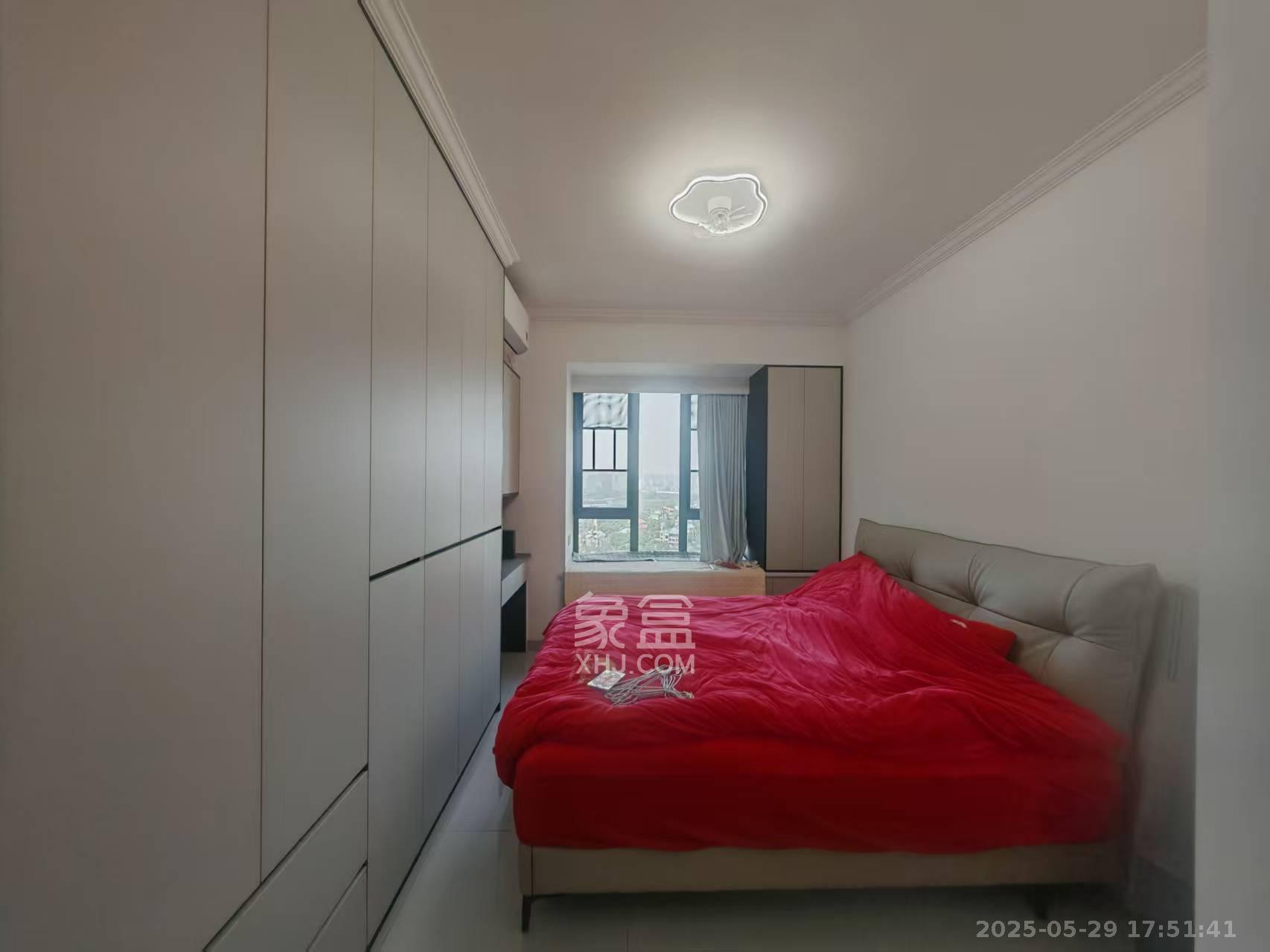 紫华郡 3室2厅2卫 2800.0元/月 紫华郡 3室2厅2卫 2800.0元/月室内图