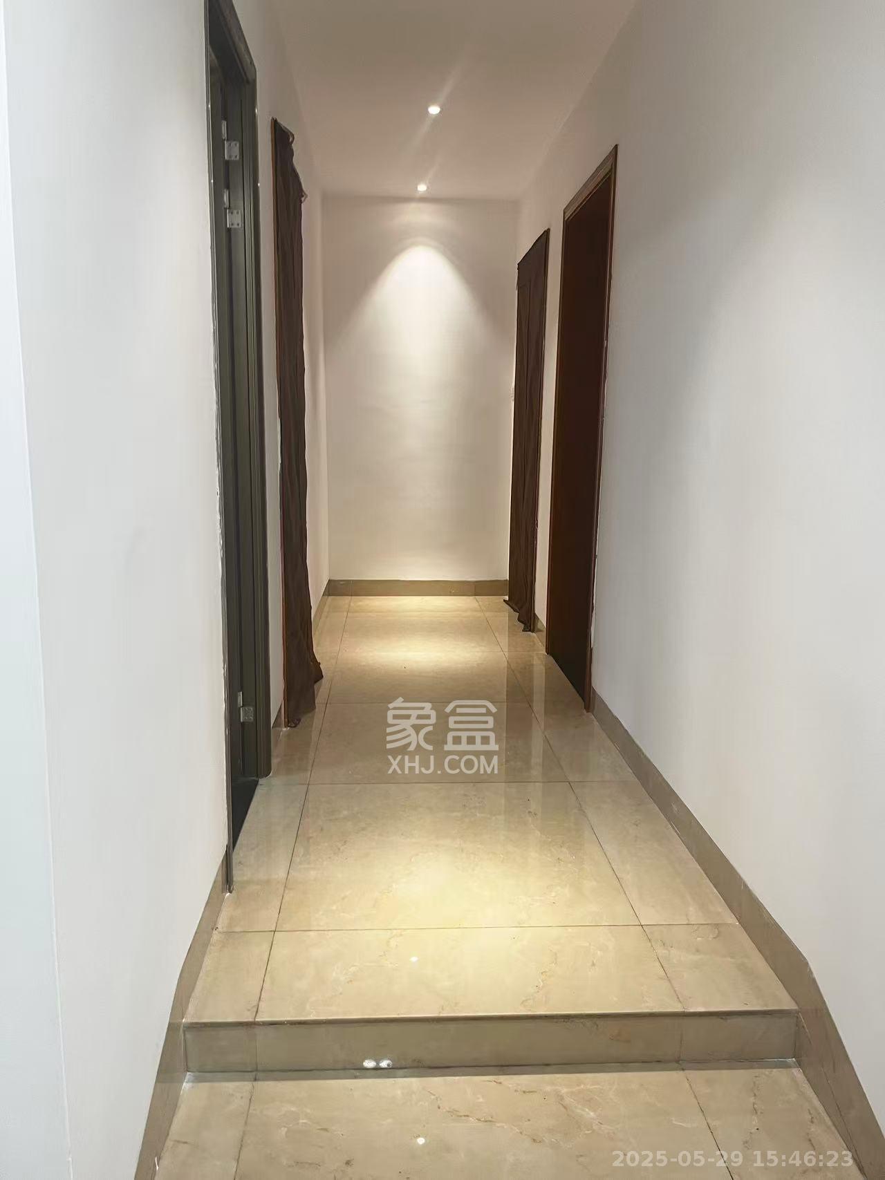 纳帕溪谷  4室2厅2卫   3500.00元/月