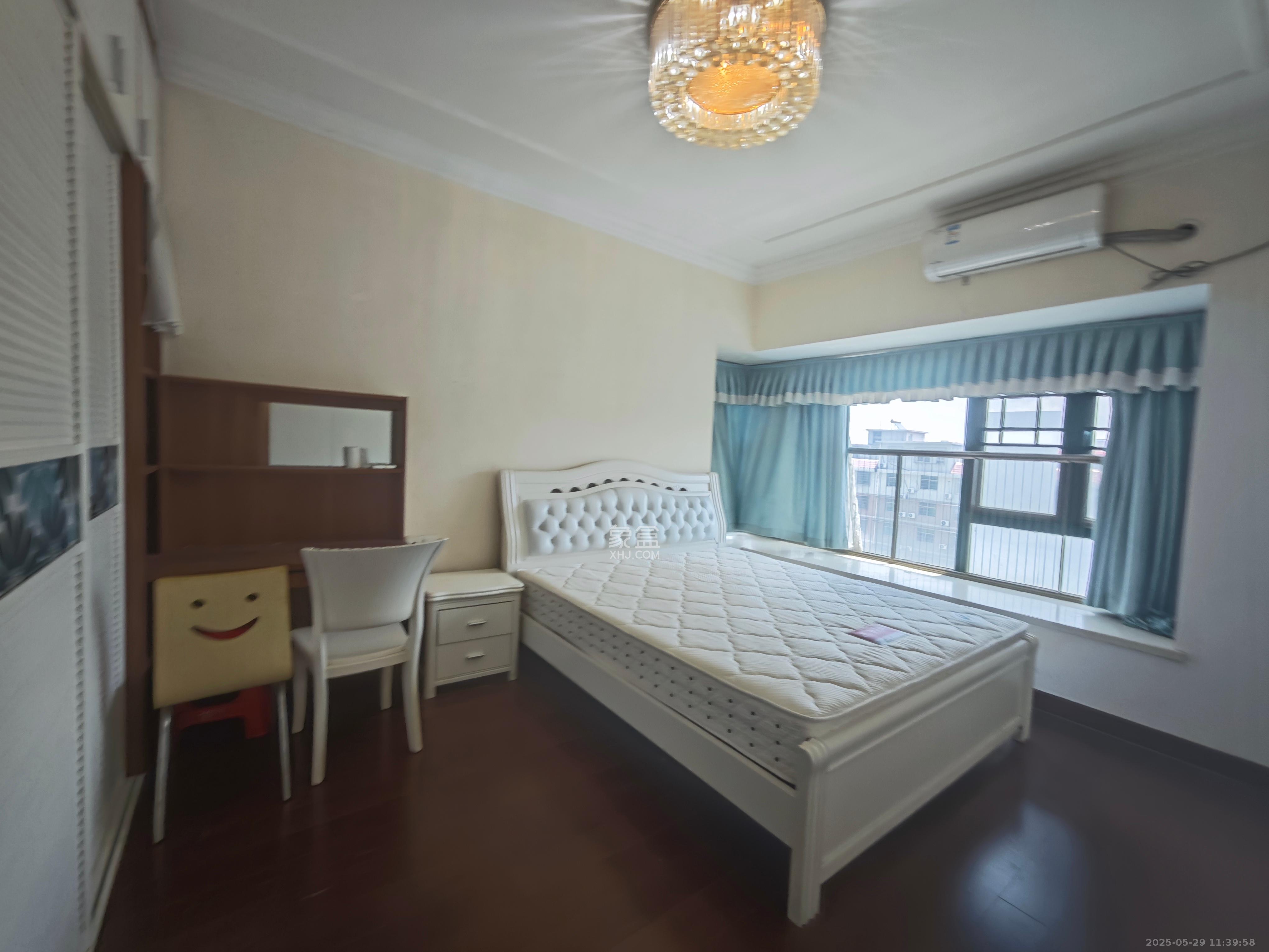 恒大翡翠华庭 3室2厅2卫 2200.0元/月 恒大翡翠华庭 3室2厅2卫 2200.0元/月室内图