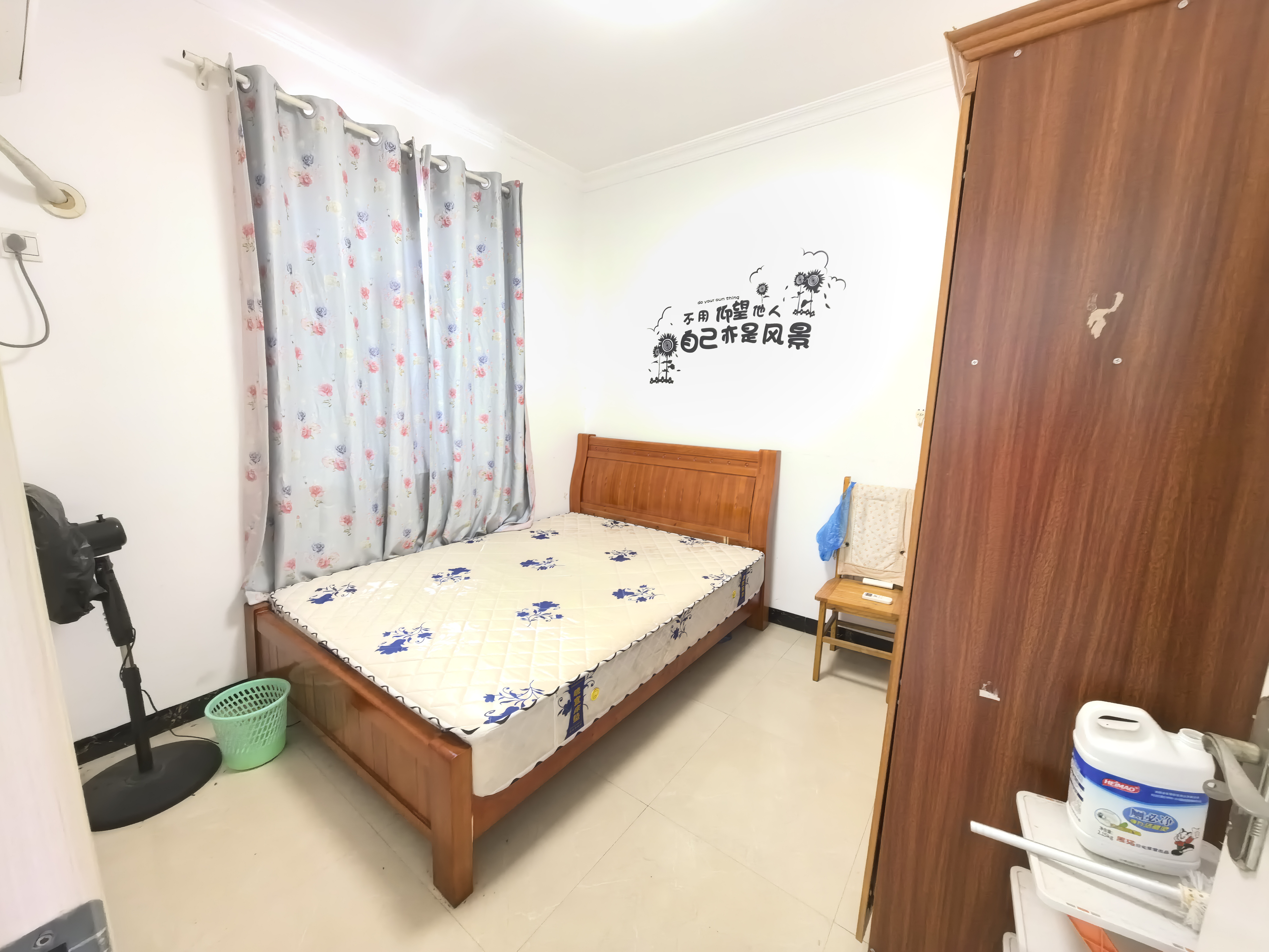 世纪嘉苑  3室2厅1卫   1900.00元/月室内图