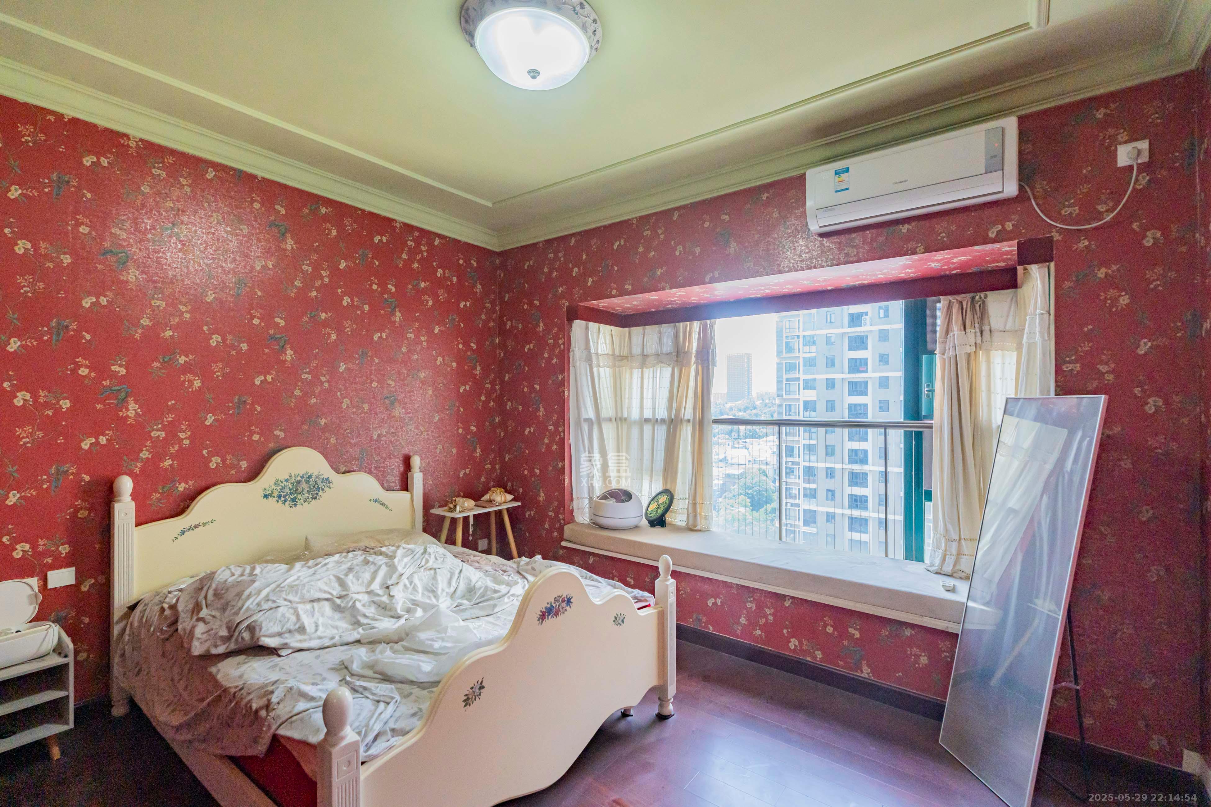 恒大雅苑 3室2厅1卫 86.0万 恒大雅苑 3室2厅1卫 86.0万卧室