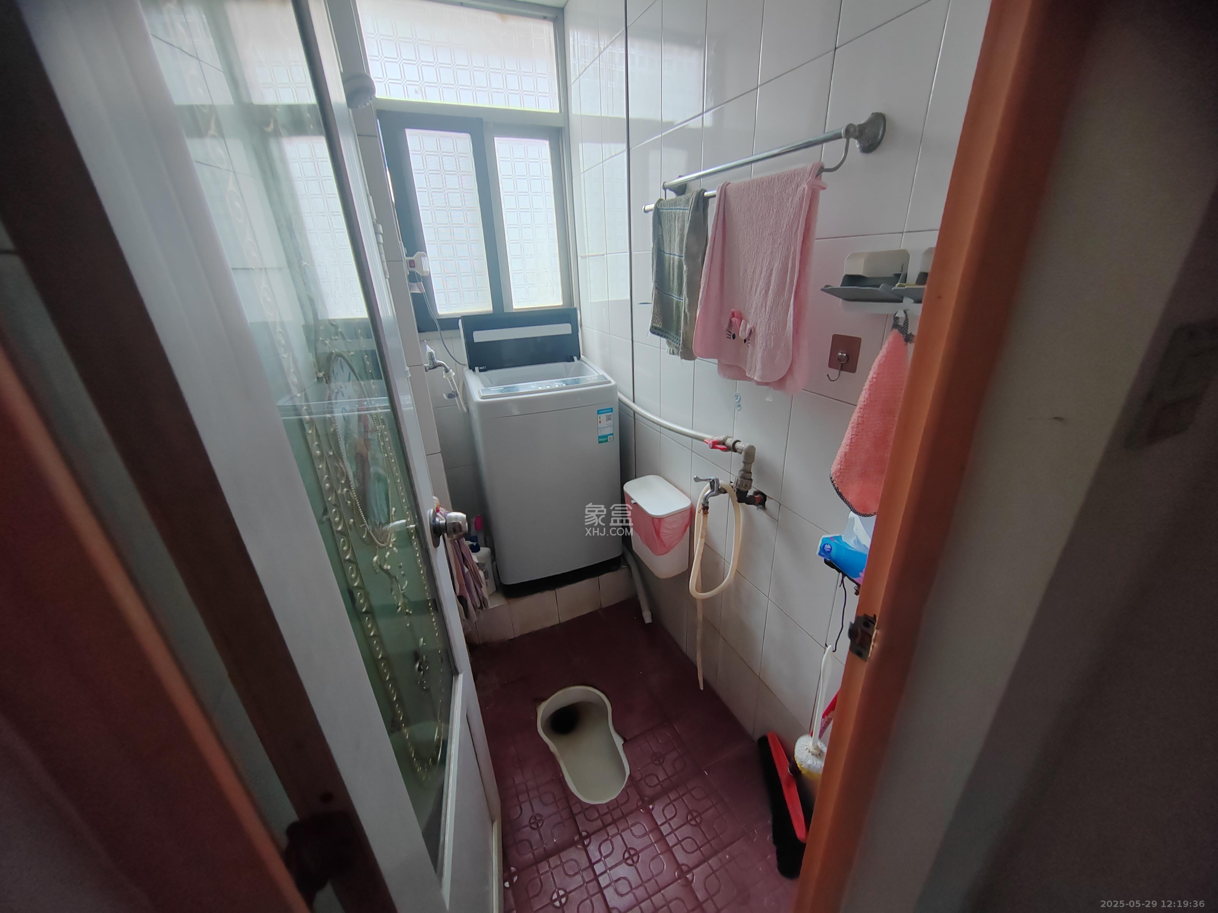 曹家坡橡鞋小区  1室1厅1卫   1150.00元/月室内图