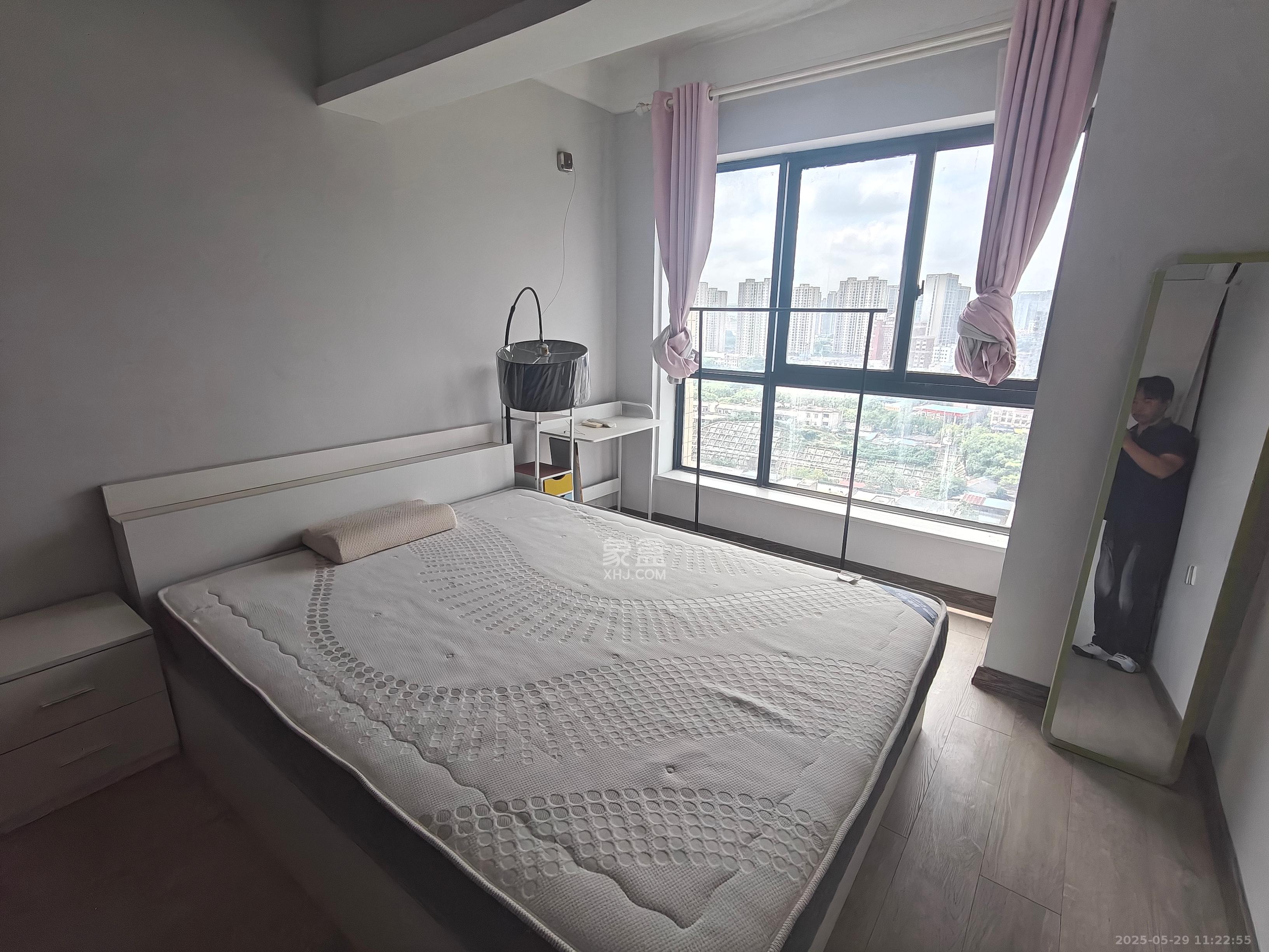 拿铁空间  1室0厅1卫    1500.0元/月 拿铁空间  1室0厅1卫    1500.0元/月室内图