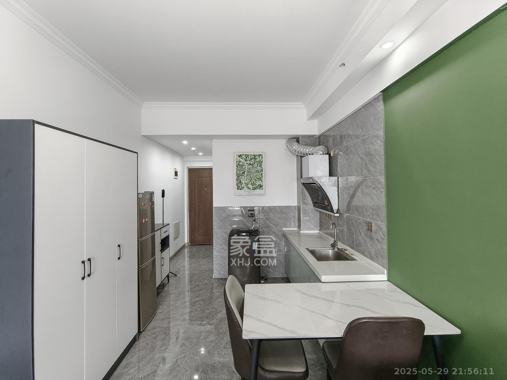 保利香槟国际  1室1厅1卫   29.00万 保利香槟国际  1室1厅1卫   29.00万厨房