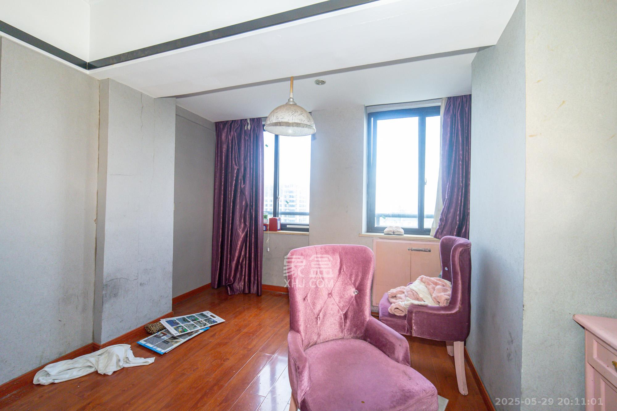 尚都花园城 1室1厅1卫 18.8万 尚都花园城 1室1厅1卫 18.8万阳台