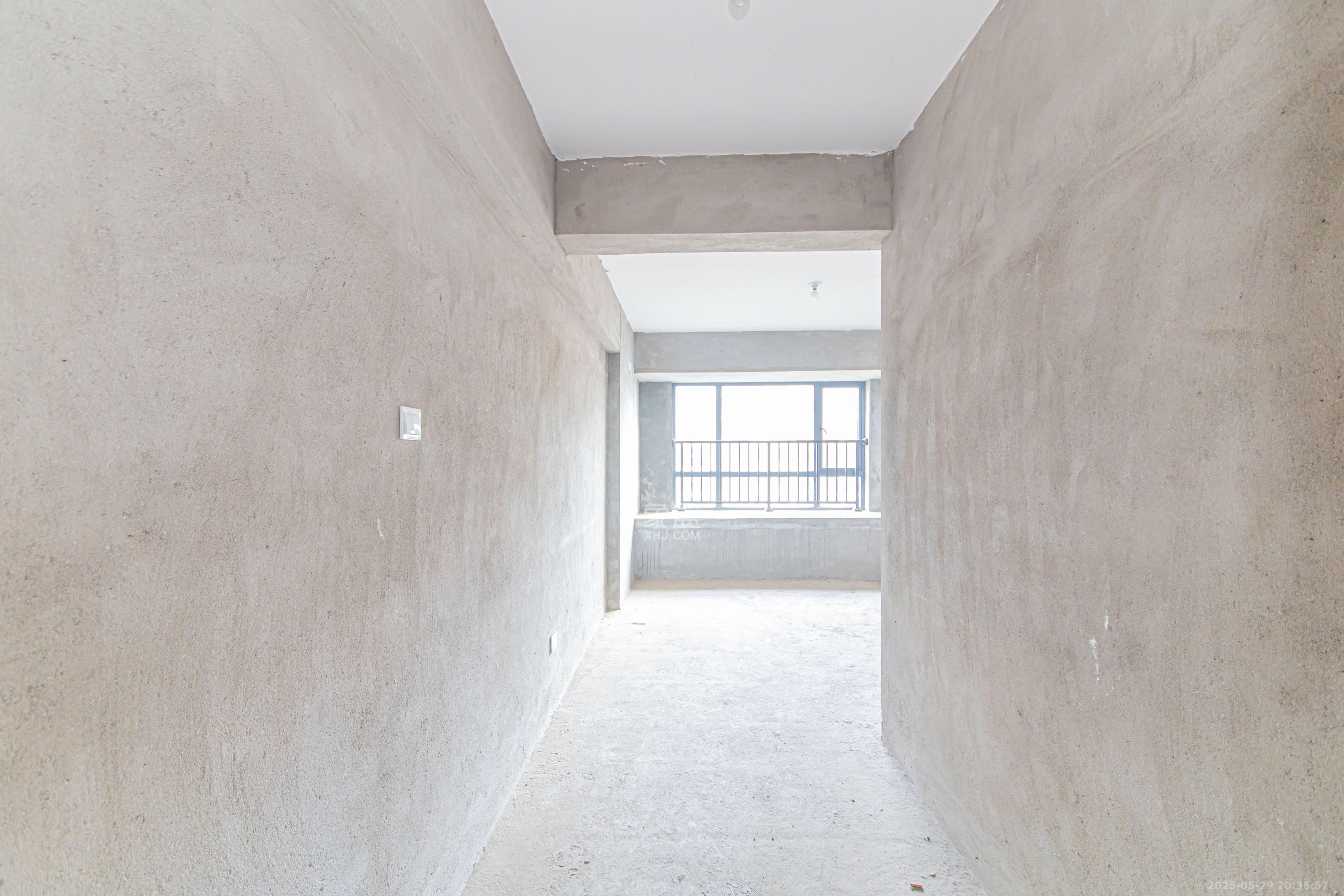 中建芙蓉嘉苑  3室2厅1卫   108.00万卧室