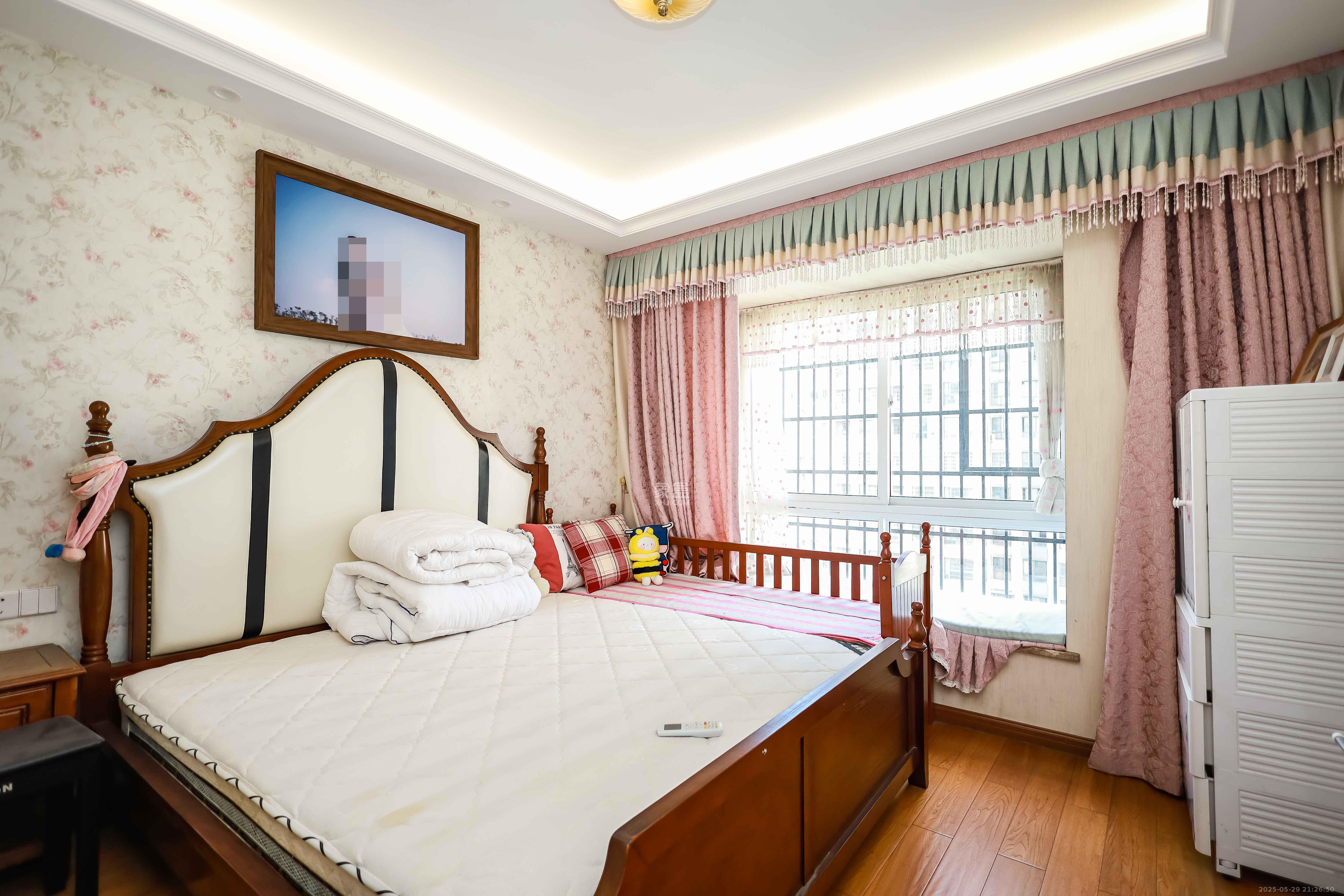 天麓尚层 4室2厅2卫 95.0万 天麓尚层 4室2厅2卫 95.0万卧室