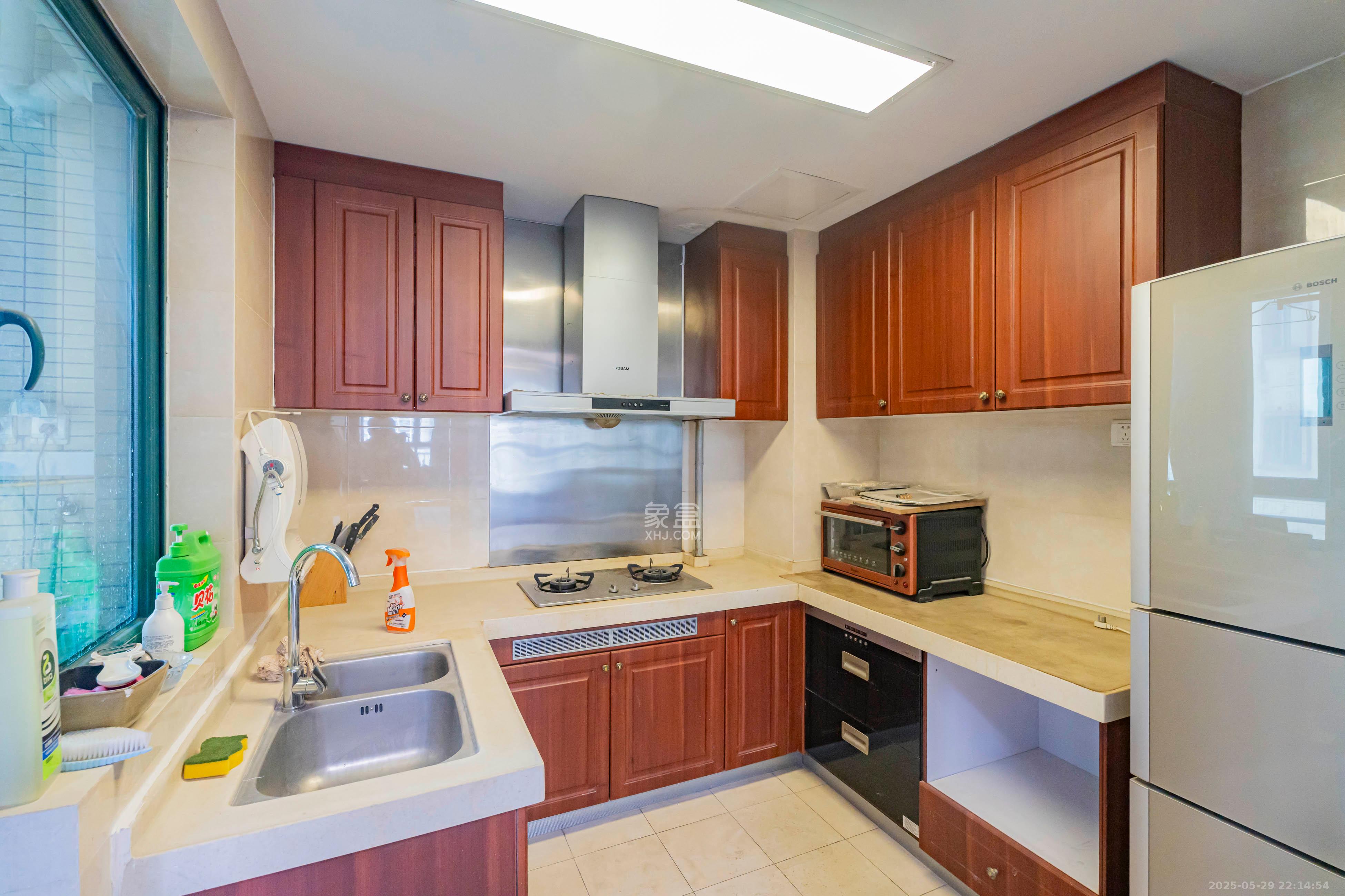 恒大雅苑 3室2厅1卫 86.0万 恒大雅苑 3室2厅1卫 86.0万厨房