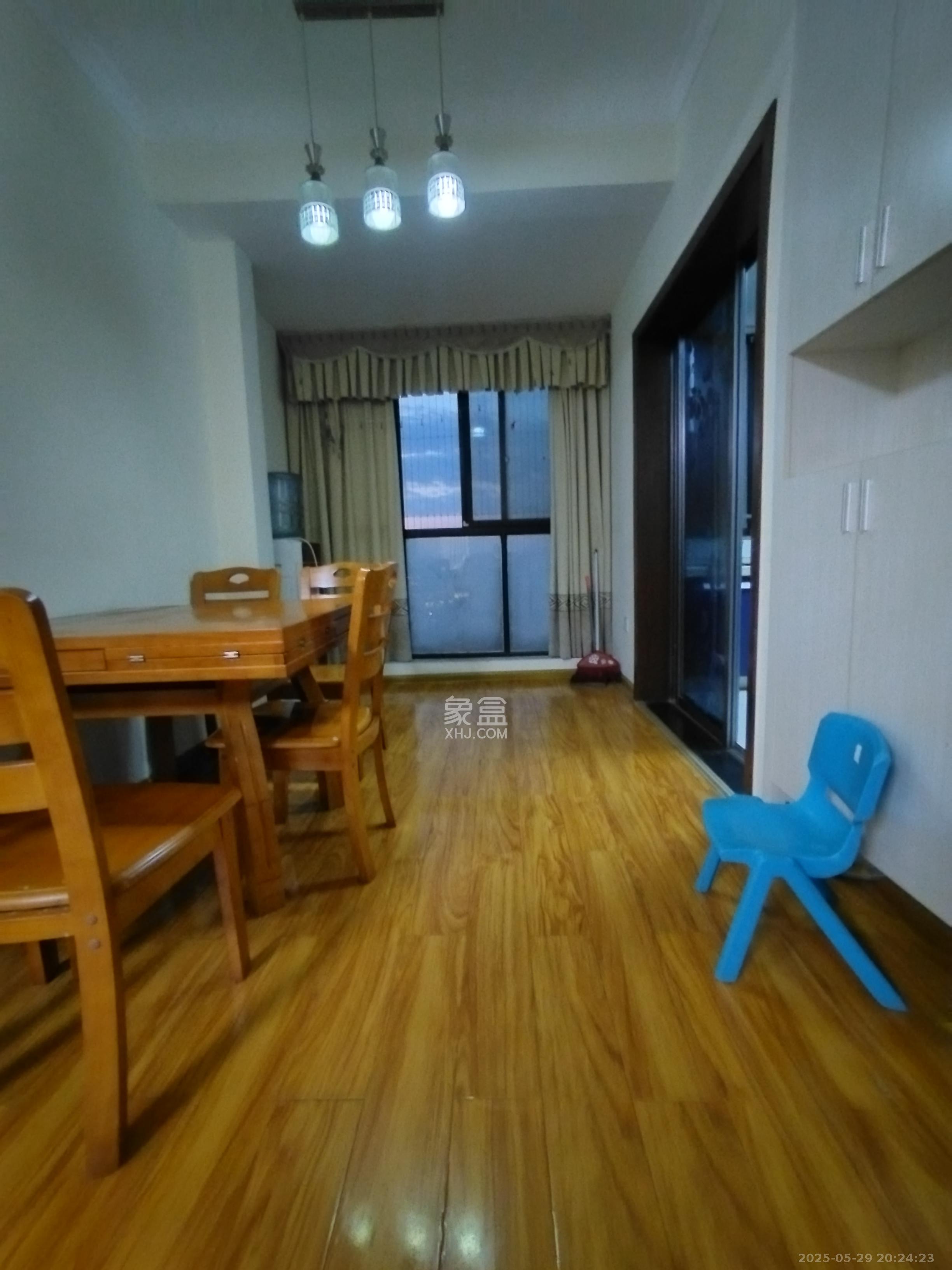 康桥长郡 3室1厅1卫 1900.0元/月 康桥长郡 3室1厅1卫 1900.0元/月室内图