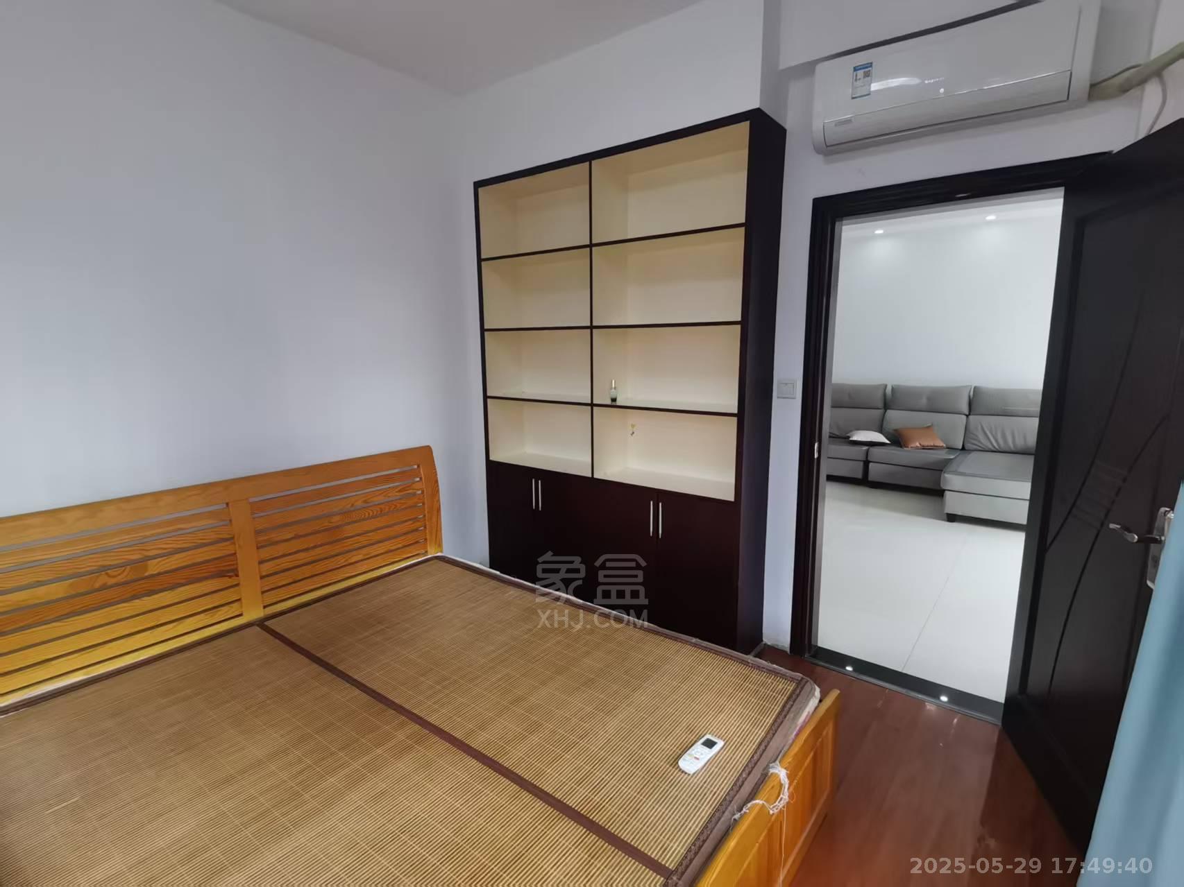 天泉一品 5室2厅3卫 2500.0元/月 天泉一品 5室2厅3卫 2500.0元/月室内图