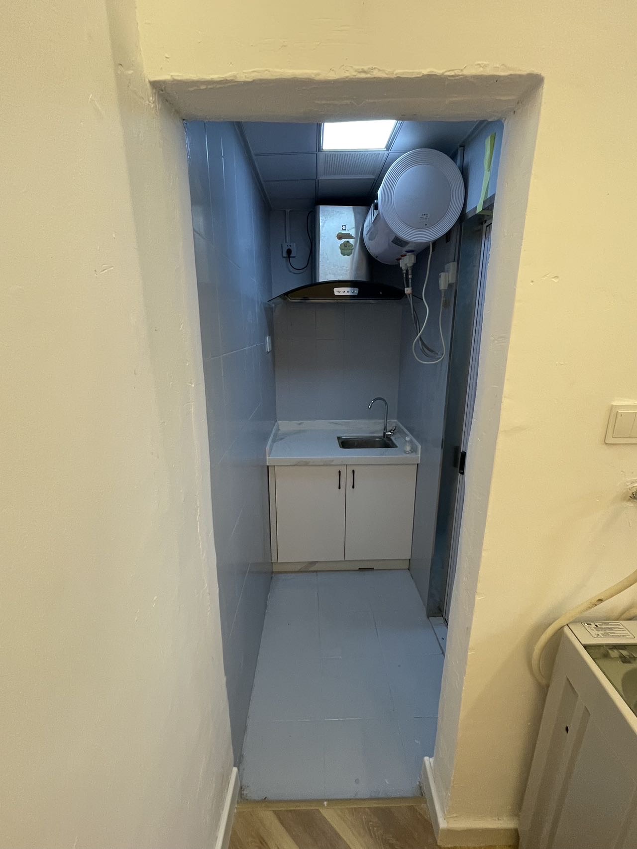 明湖公寓 1室1厅1卫 35.0万 明湖公寓 1室1厅1卫 35.0万客厅