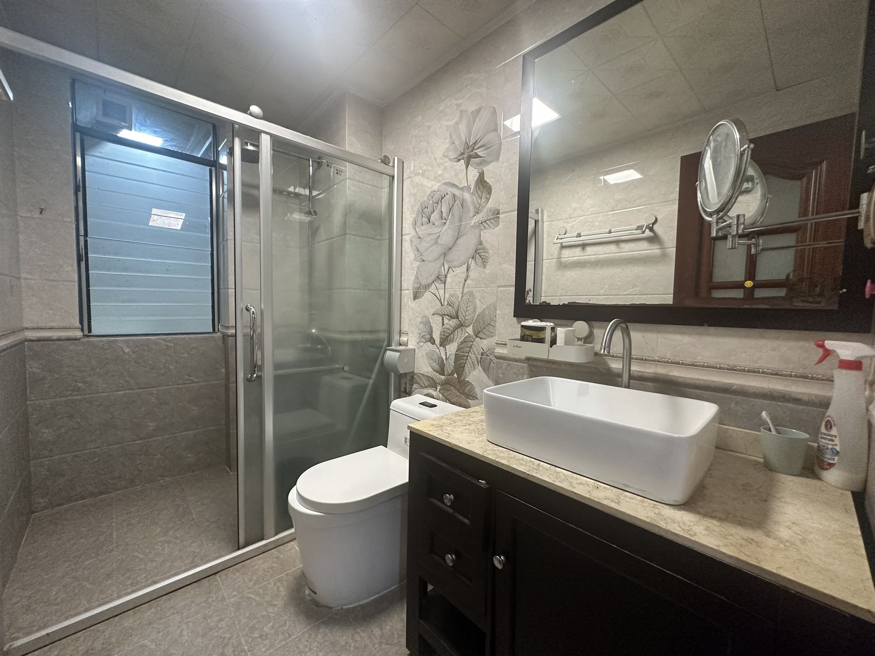 正大豪庭 3室2厅1卫 160.0万 正大豪庭 3室2厅1卫 160.0万客厅