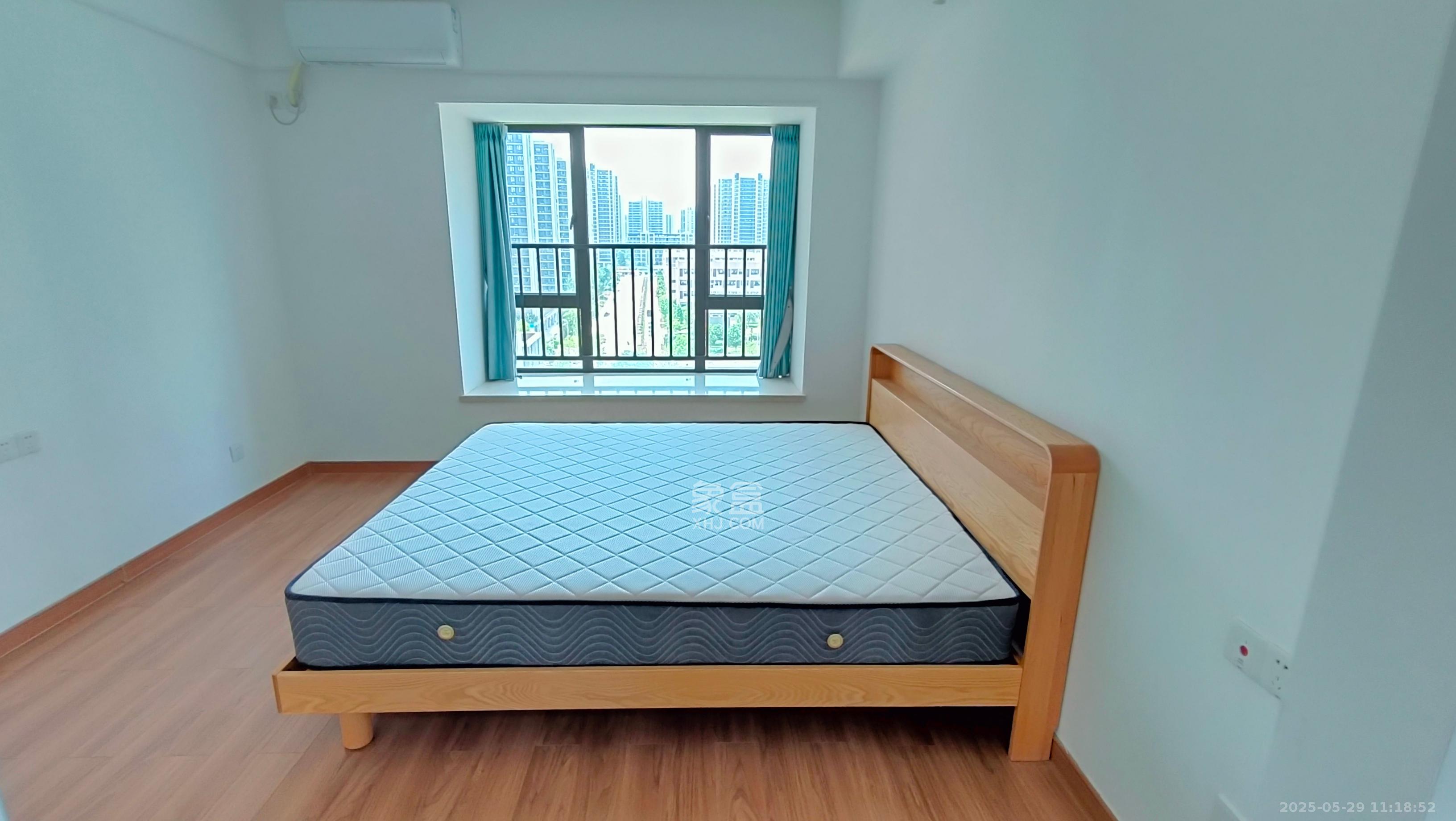深业鹭栖府  4室2厅2卫   3800.00元/月室内图