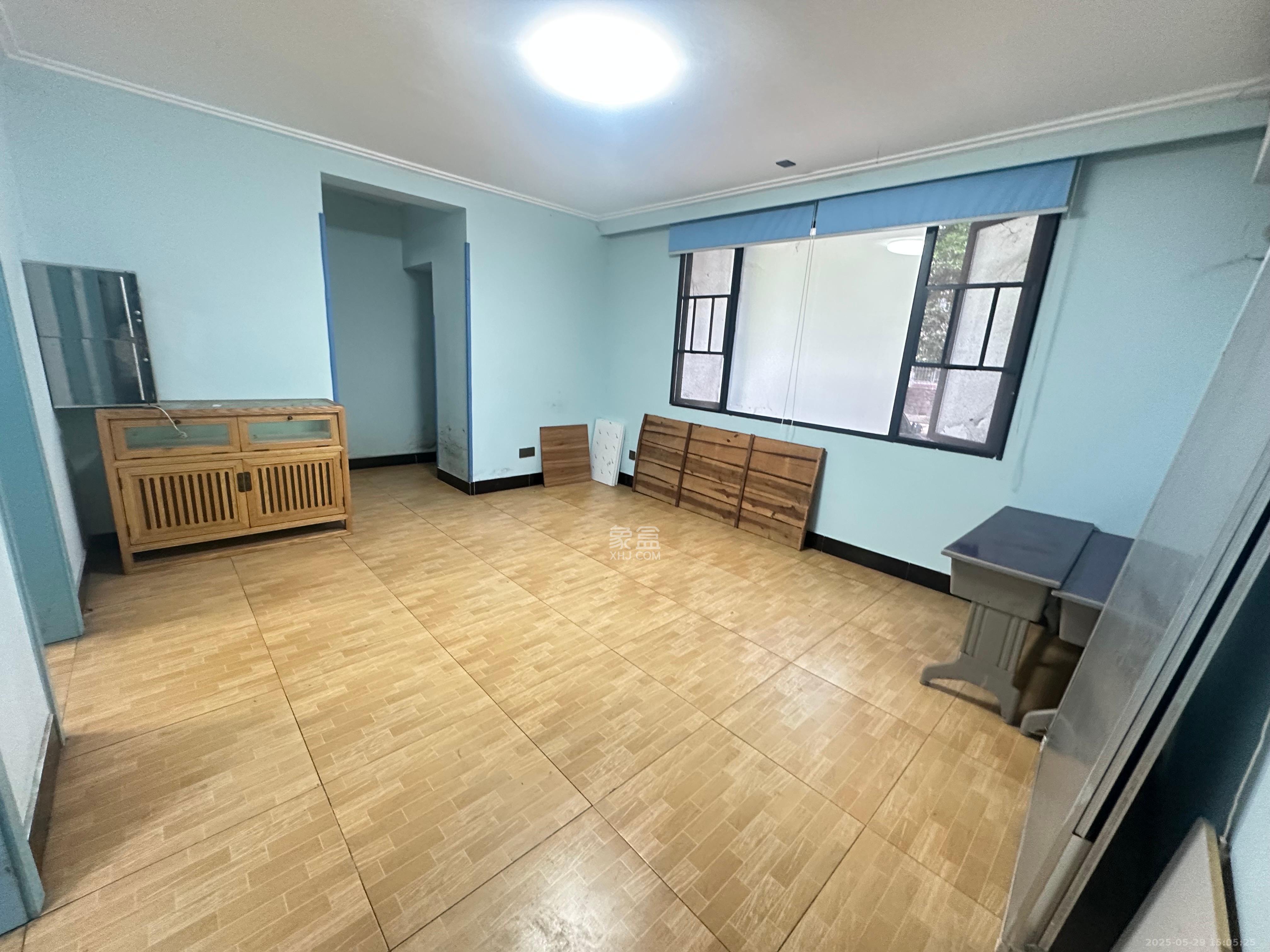 人造板厂宿舍(新河北堤1号) 3室2厅1卫 3800.0元/月 人造板厂宿舍(新河北堤1号) 3室2厅1卫 3800.0元/月室内图