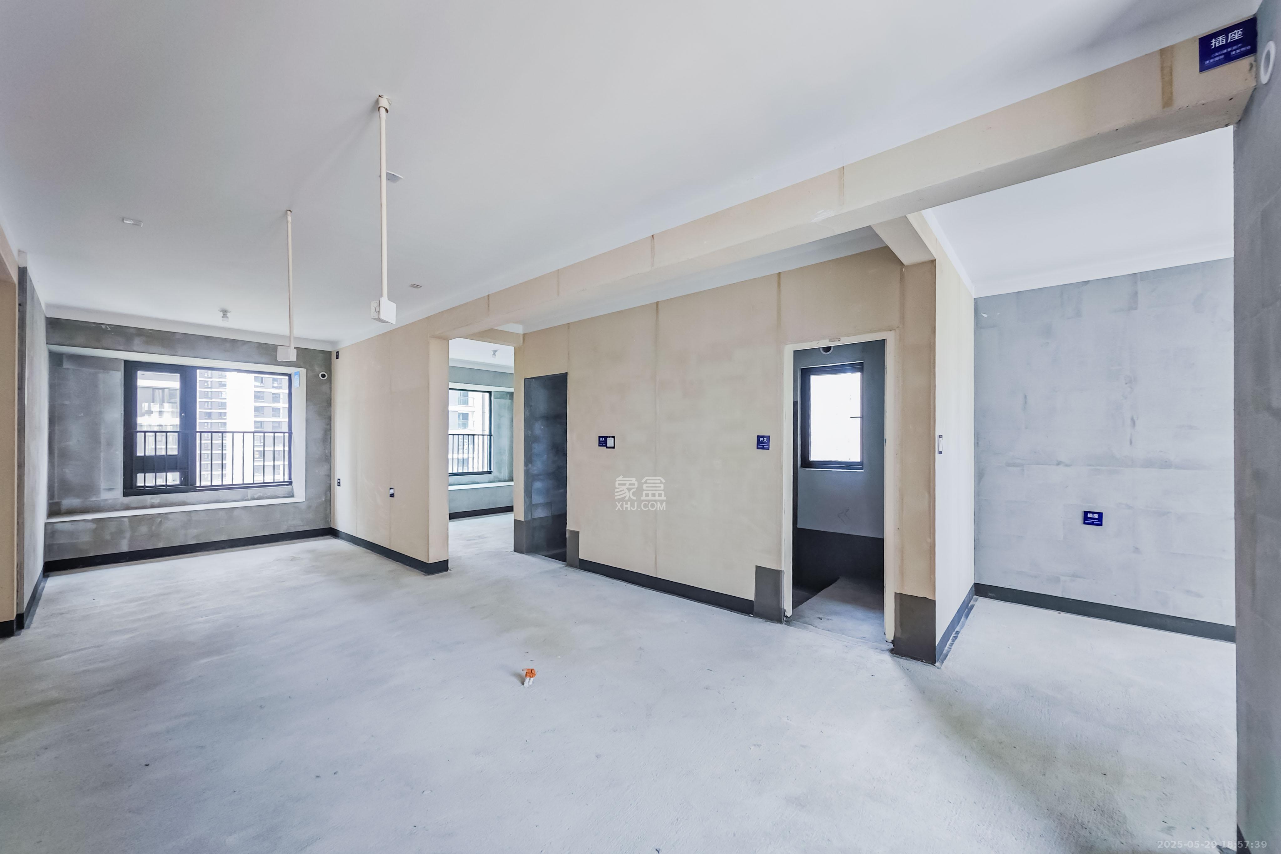建发玖洲观澜  4室2厅2卫   200.00万其他