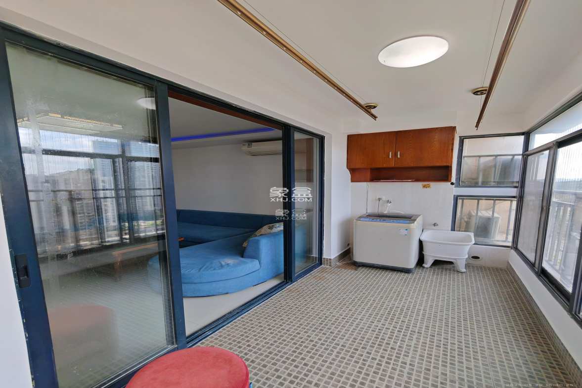 中建麓山和苑  3室2厅1卫    1600.0元/月 中建麓山和苑  3室2厅1卫    1600.0元/月室内图