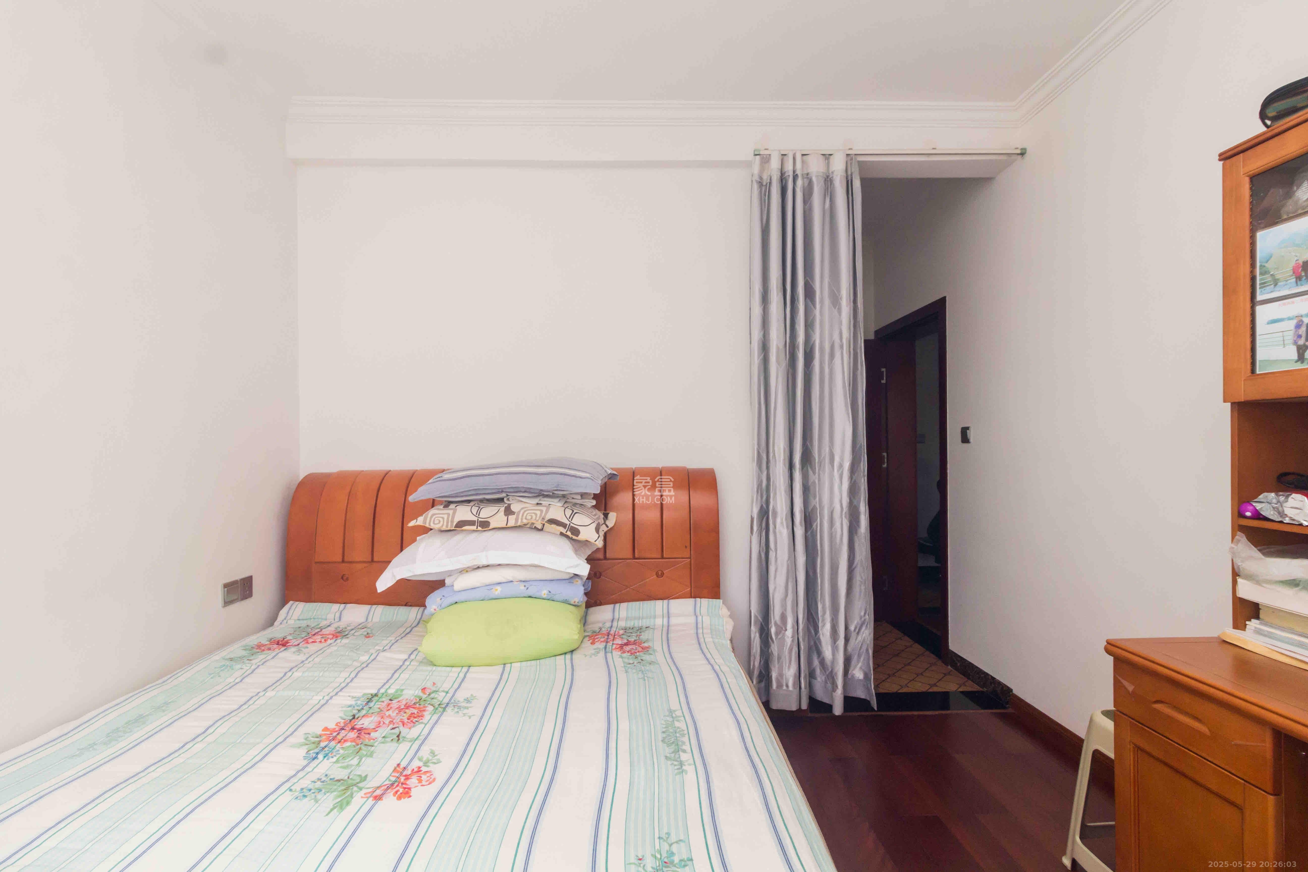 光明城市(星辰青年城) 4室2厅2卫 2200.0元/月 光明城市(星辰青年城) 4室2厅2卫 2200.0元/月室内图