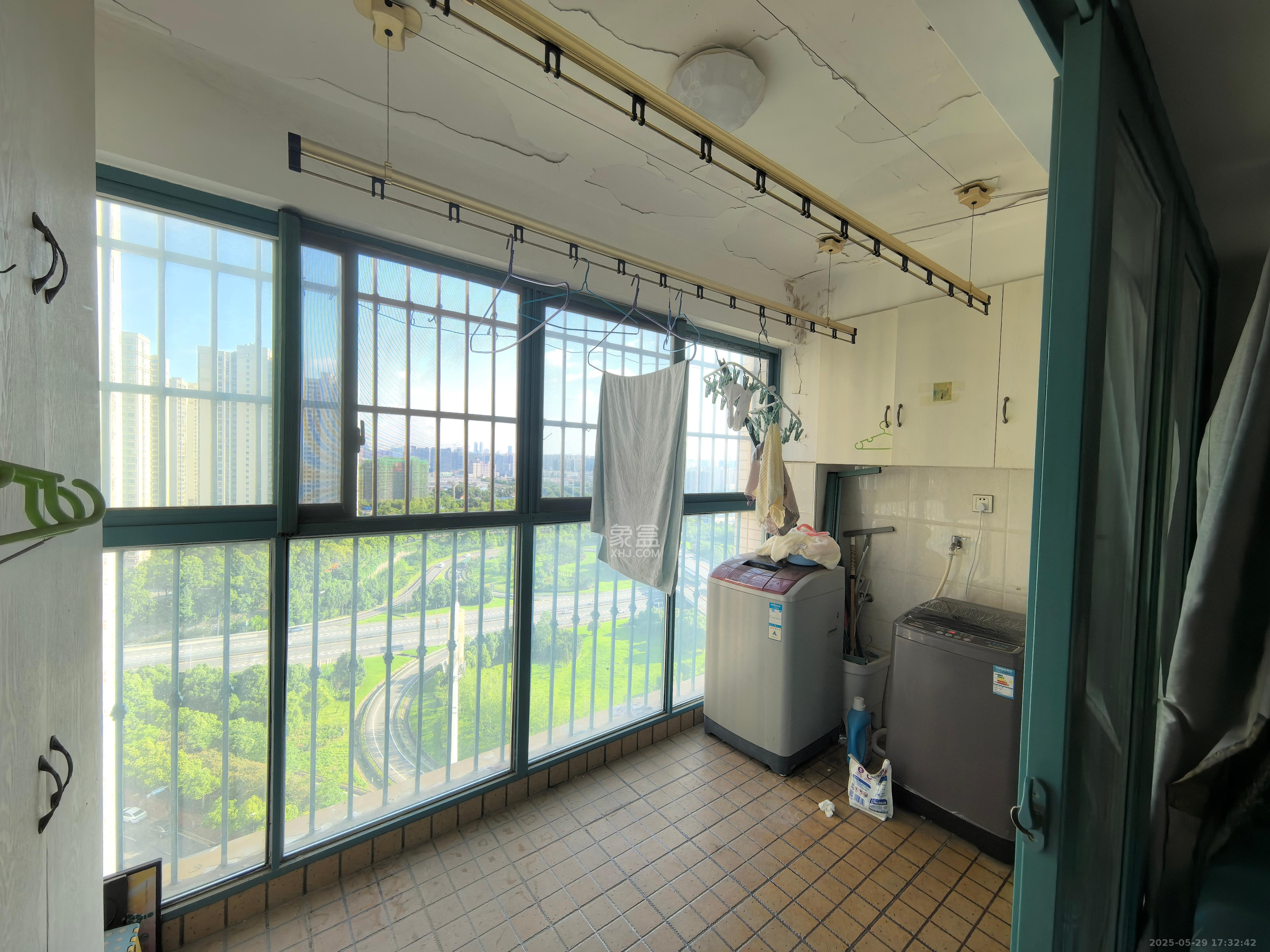 蝴蝶谷  2室2厅1卫    1500.0元/月室内图