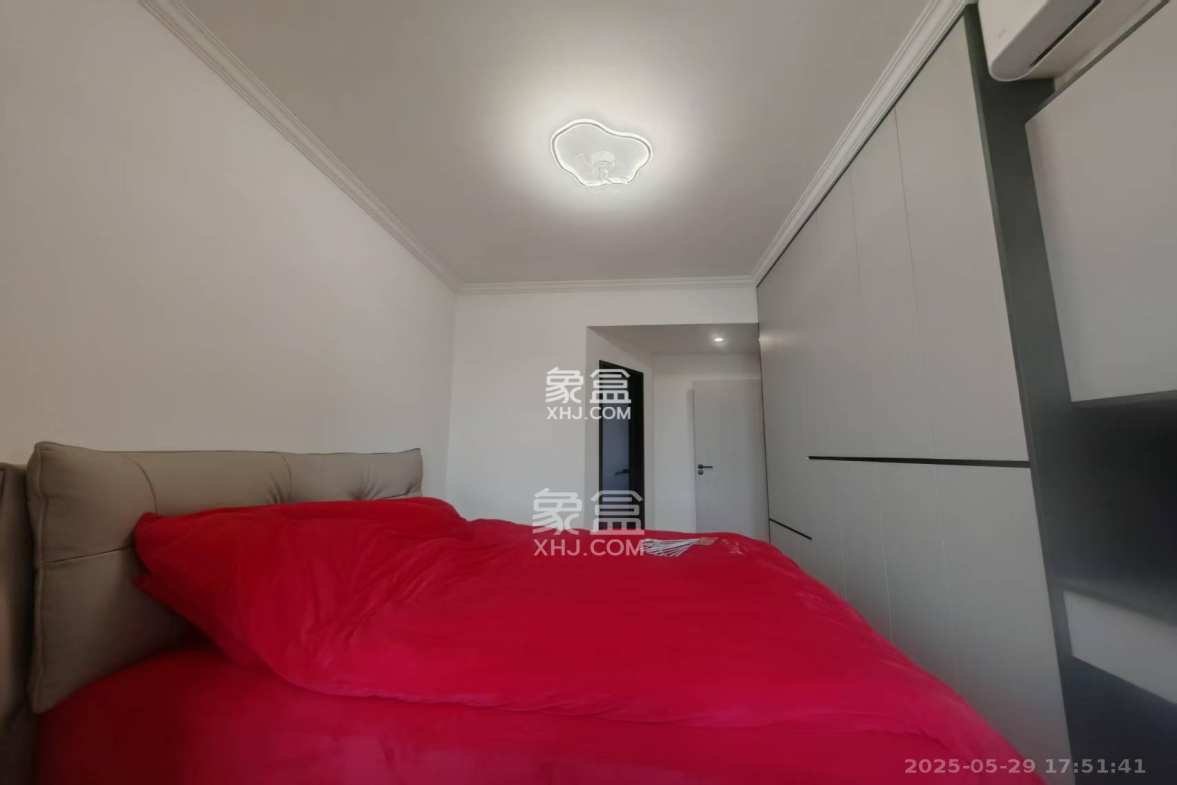 紫华郡 3室2厅2卫 2800.0元/月 紫华郡 3室2厅2卫 2800.0元/月室内图