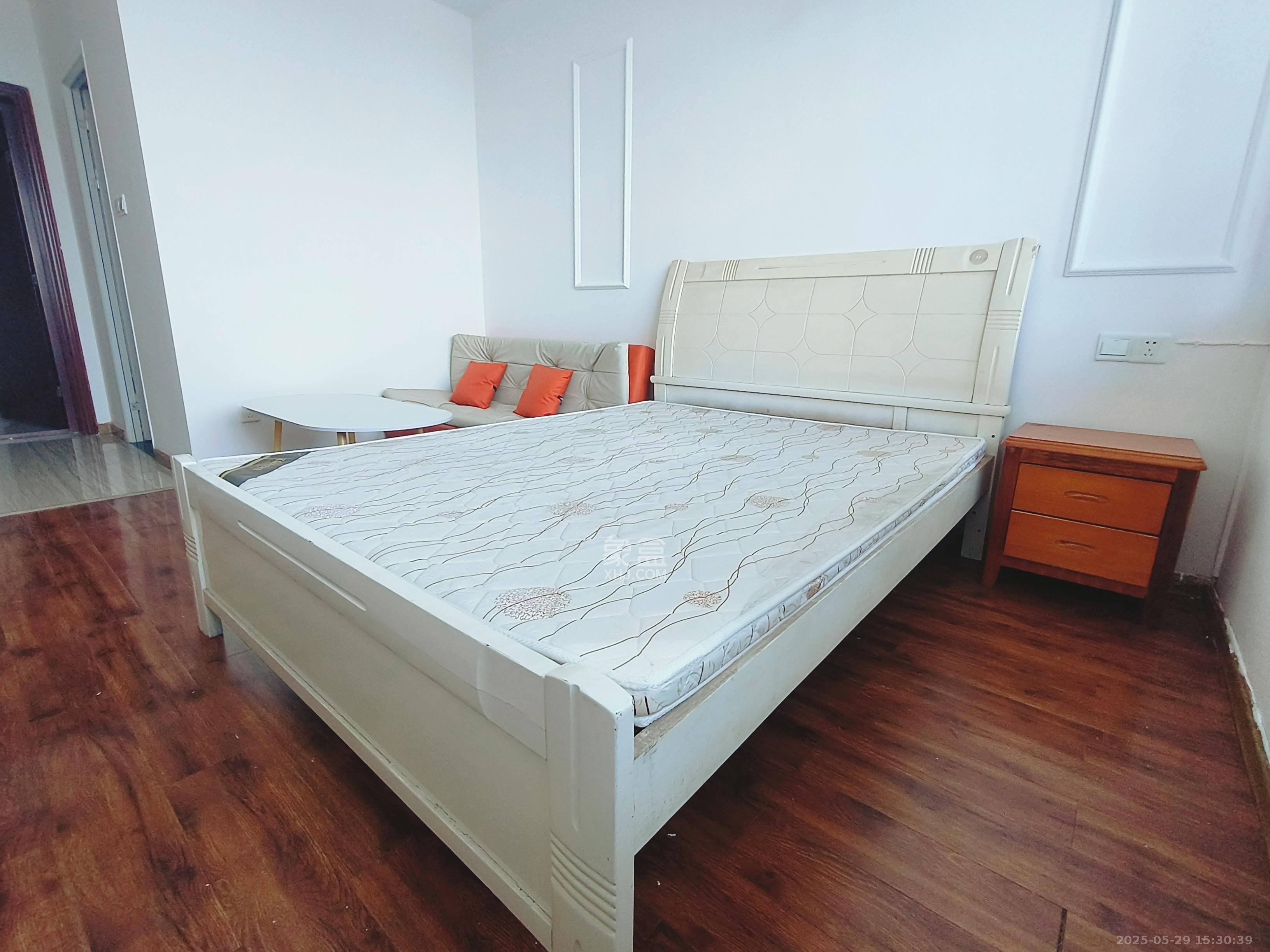 兆坤星悦荟 1室0厅0卫 950.0元/月 兆坤星悦荟 1室0厅0卫 950.0元/月室内图