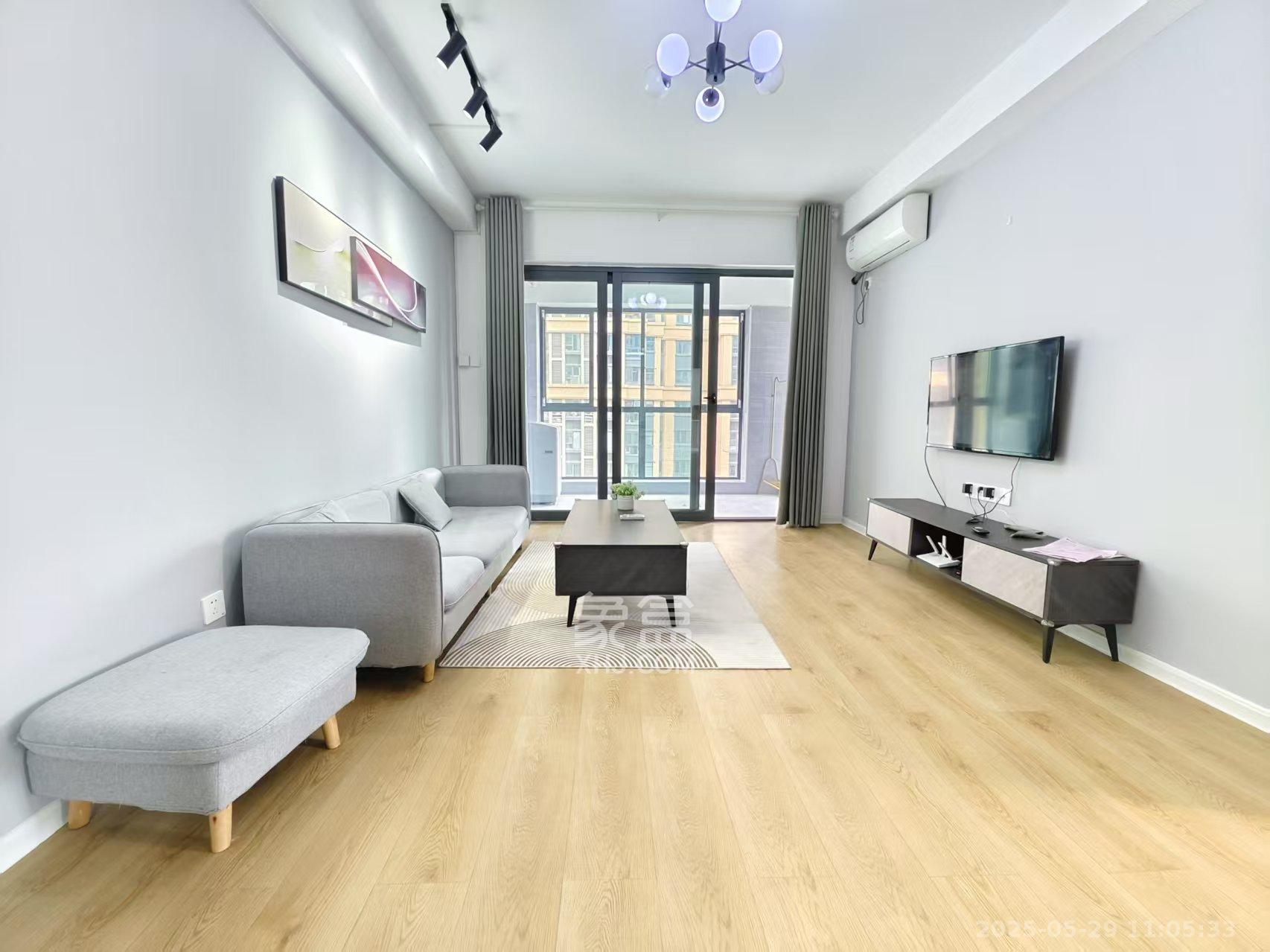 天健城(天健芙蓉盛世三期) 2室1厅1卫 3400.0元/月 天健城(天健芙蓉盛世三期) 2室1厅1卫 3400.0元/月室内图