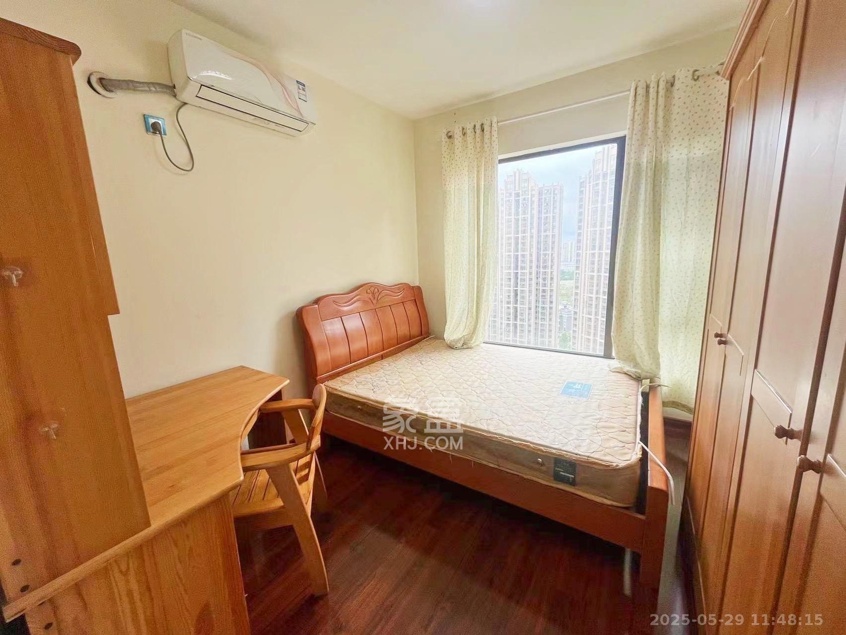 旭辉御府  3室2厅1卫   2500.00元/月室内图1