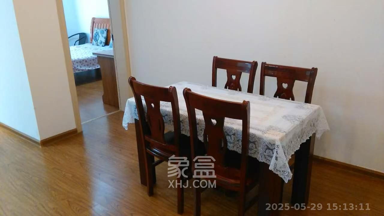 钱隆首府(福晟御园)  1室1厅1卫   2800.00元/月室内图