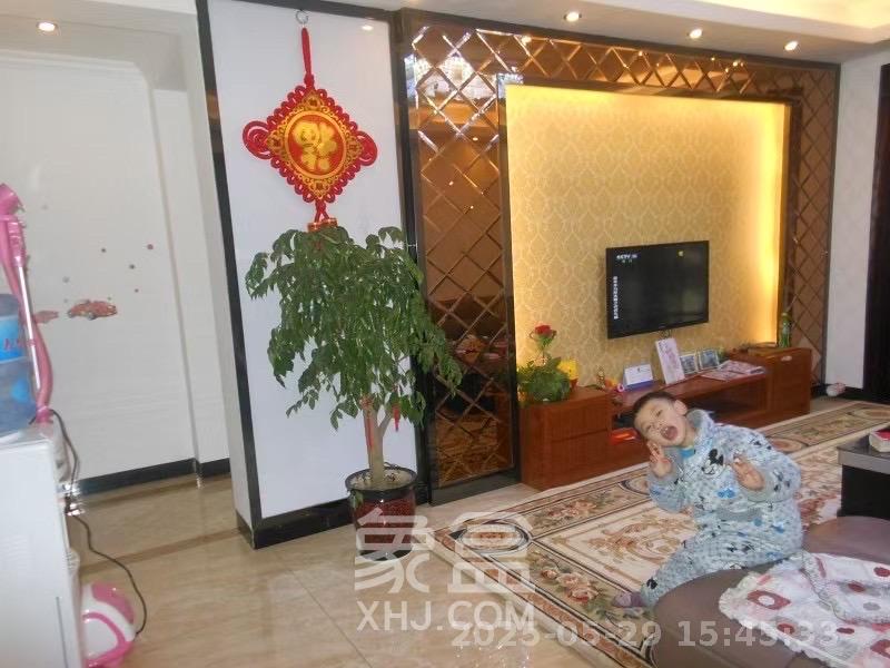 新华都万家城  3室2厅2卫   2400.00元/月室内图1