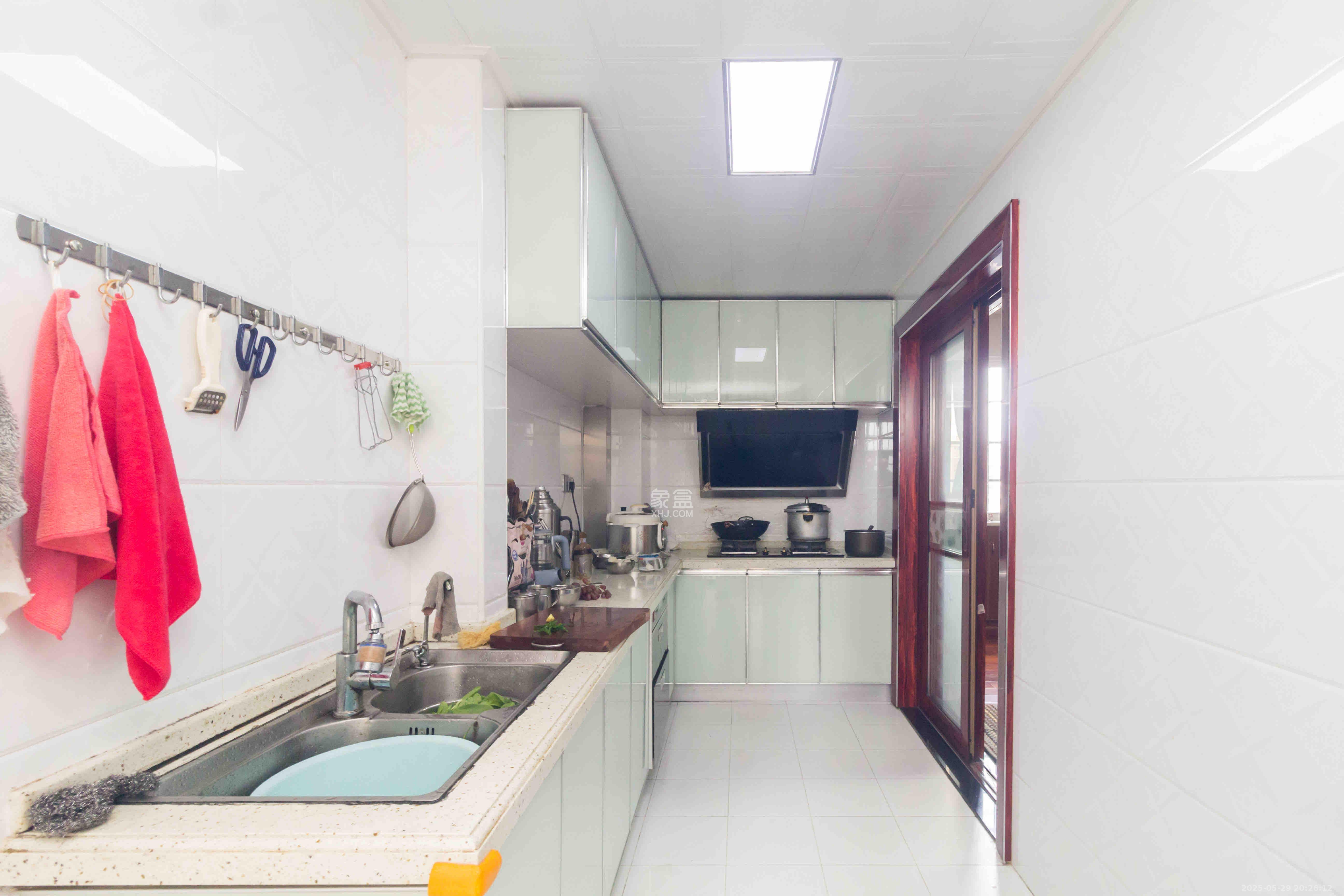 光明城市(星辰青年城) 4室2厅2卫 2200.0元/月 光明城市(星辰青年城) 4室2厅2卫 2200.0元/月室内图