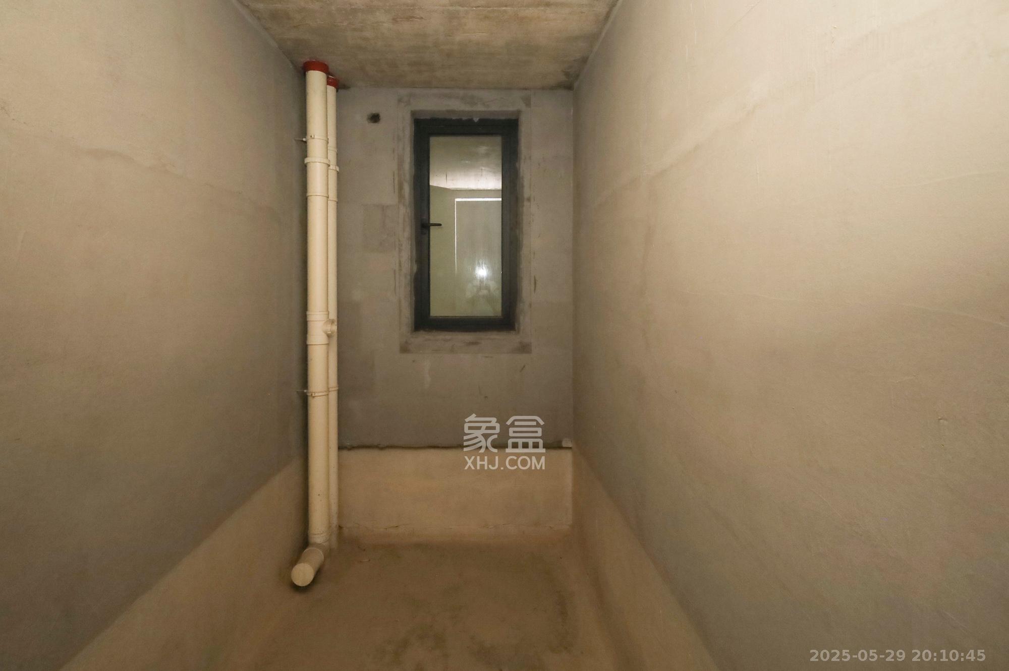 长沙融创城 3室2厅1卫 48.0万 长沙融创城 3室2厅1卫 48.0万卫生间