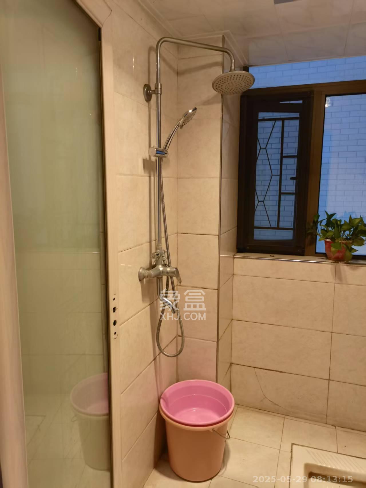 德庆水韵山城  2室2厅1卫    1900.0元/月室内图