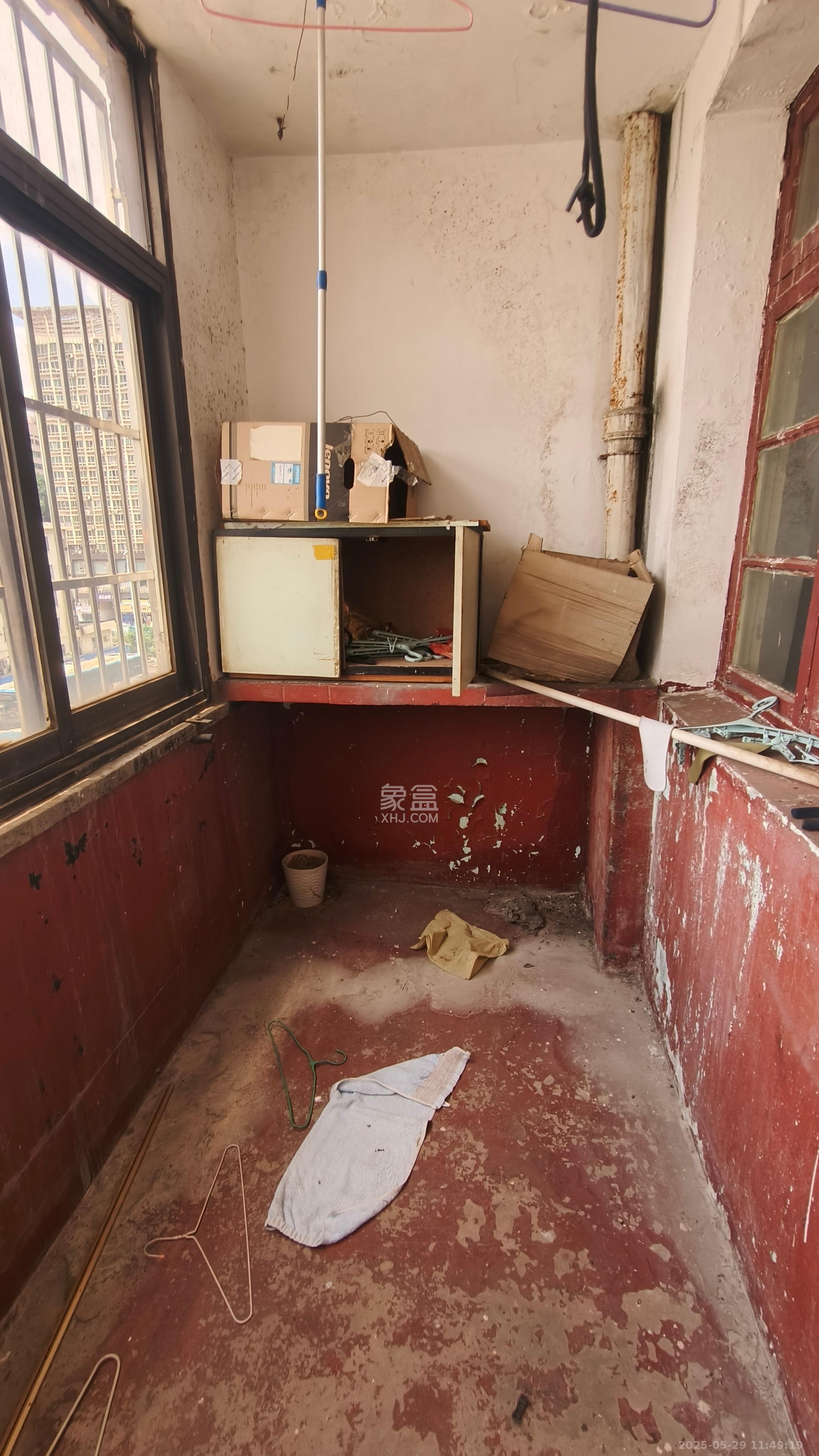 狮子山一片  2室1厅1卫    500.0元/月 狮子山一片  2室1厅1卫    500.0元/月室内图