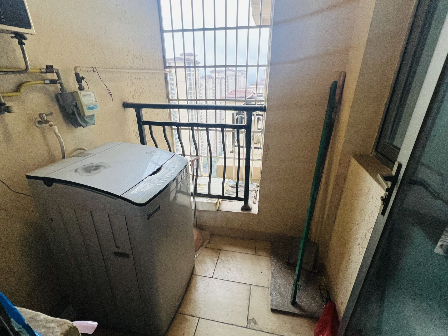 碧桂园 3室2厅2卫 1800.0元/月 碧桂园 3室2厅2卫 1800.0元/月室内图