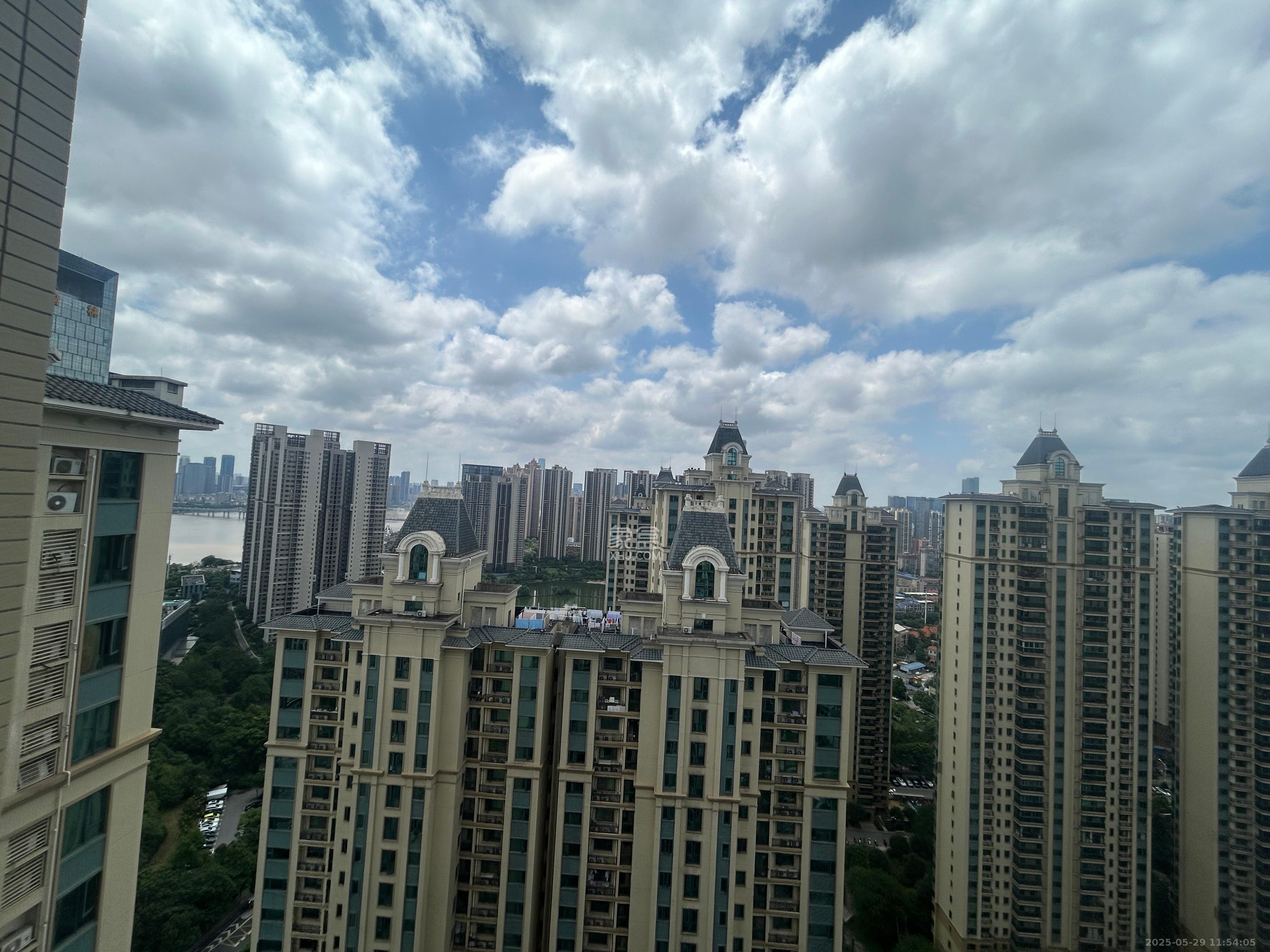 恒大御景湾  1室1厅1卫   1900.00元/月室内图