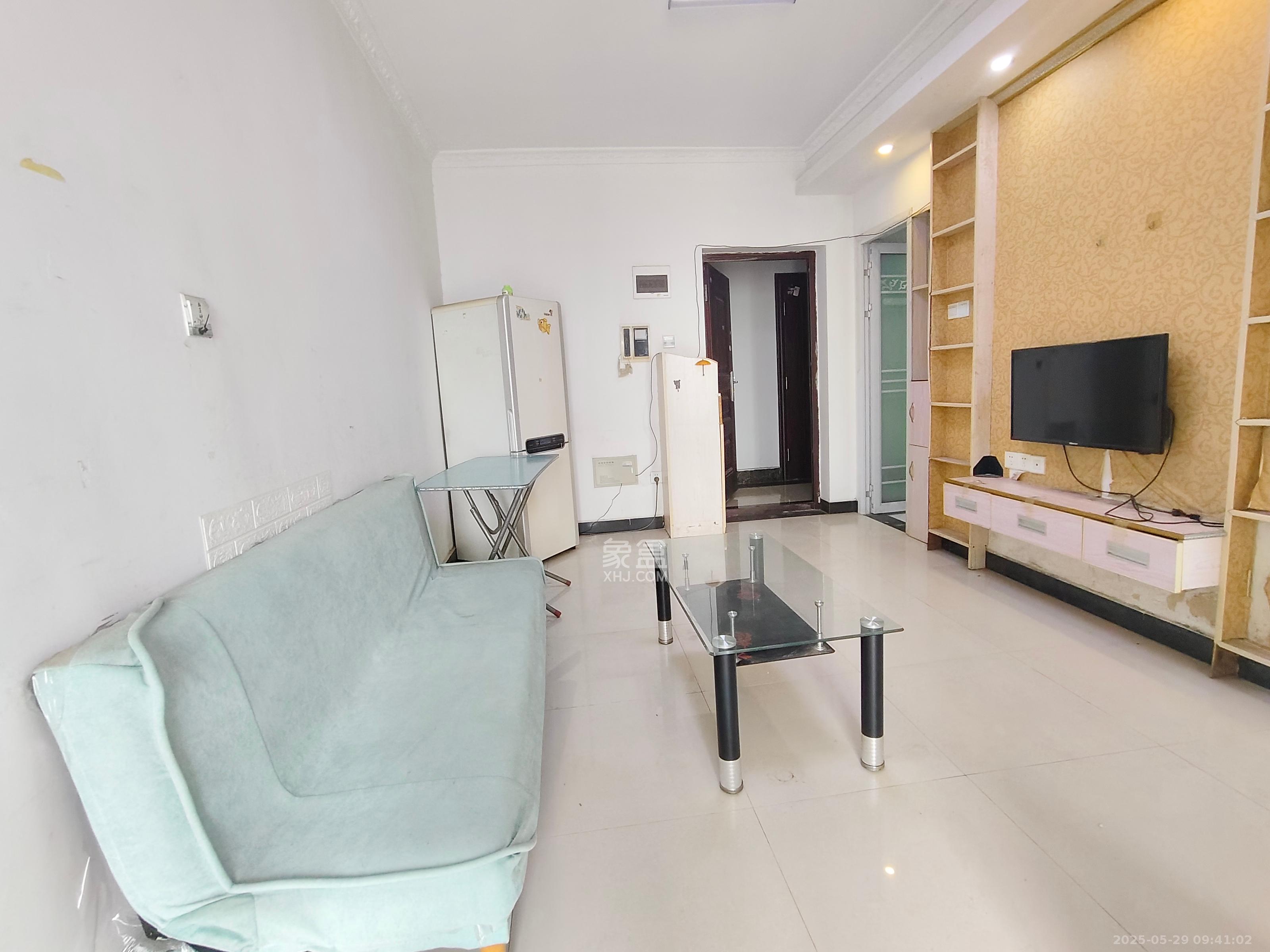 百纳广场(百纳公寓) 1室1厅1卫 1900.0元/月 百纳广场(百纳公寓) 1室1厅1卫 1900.0元/月室内图