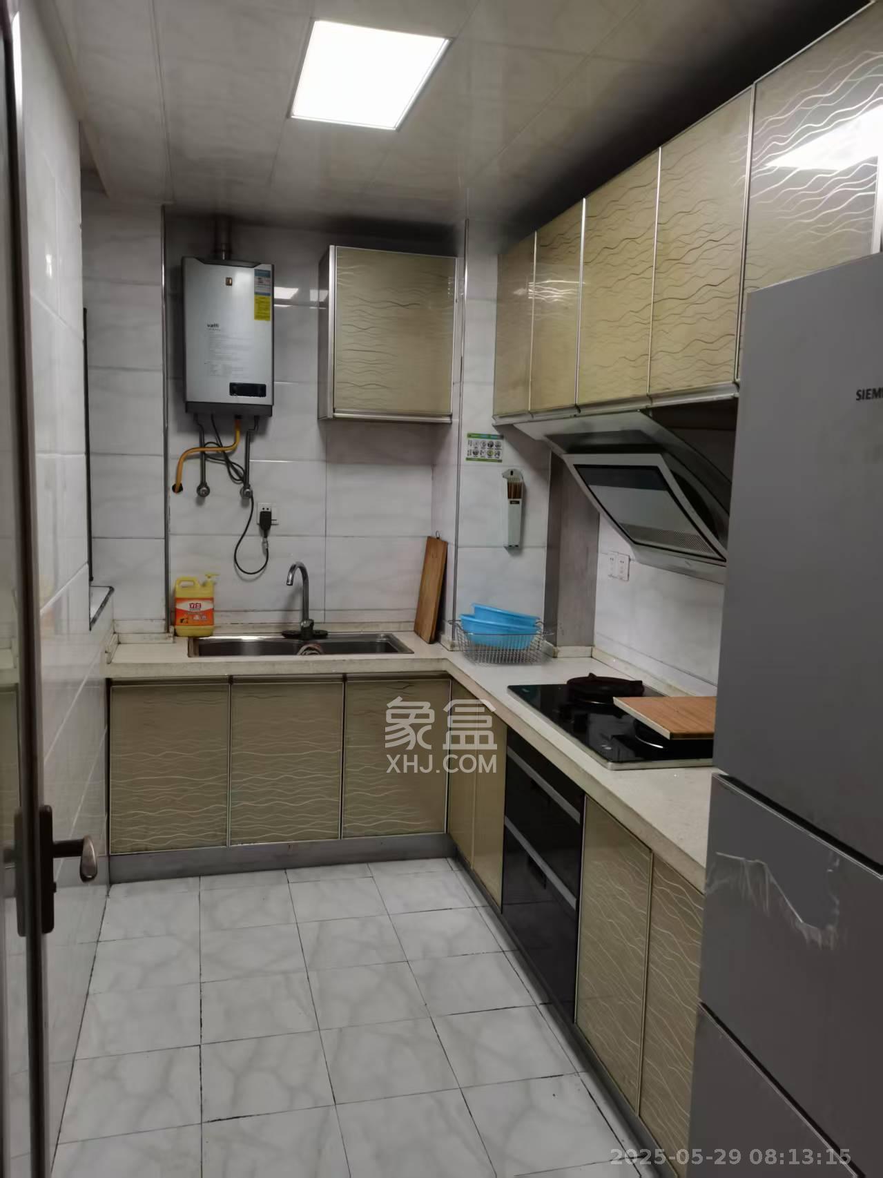 德庆水韵山城  2室2厅1卫    1900.0元/月室内图