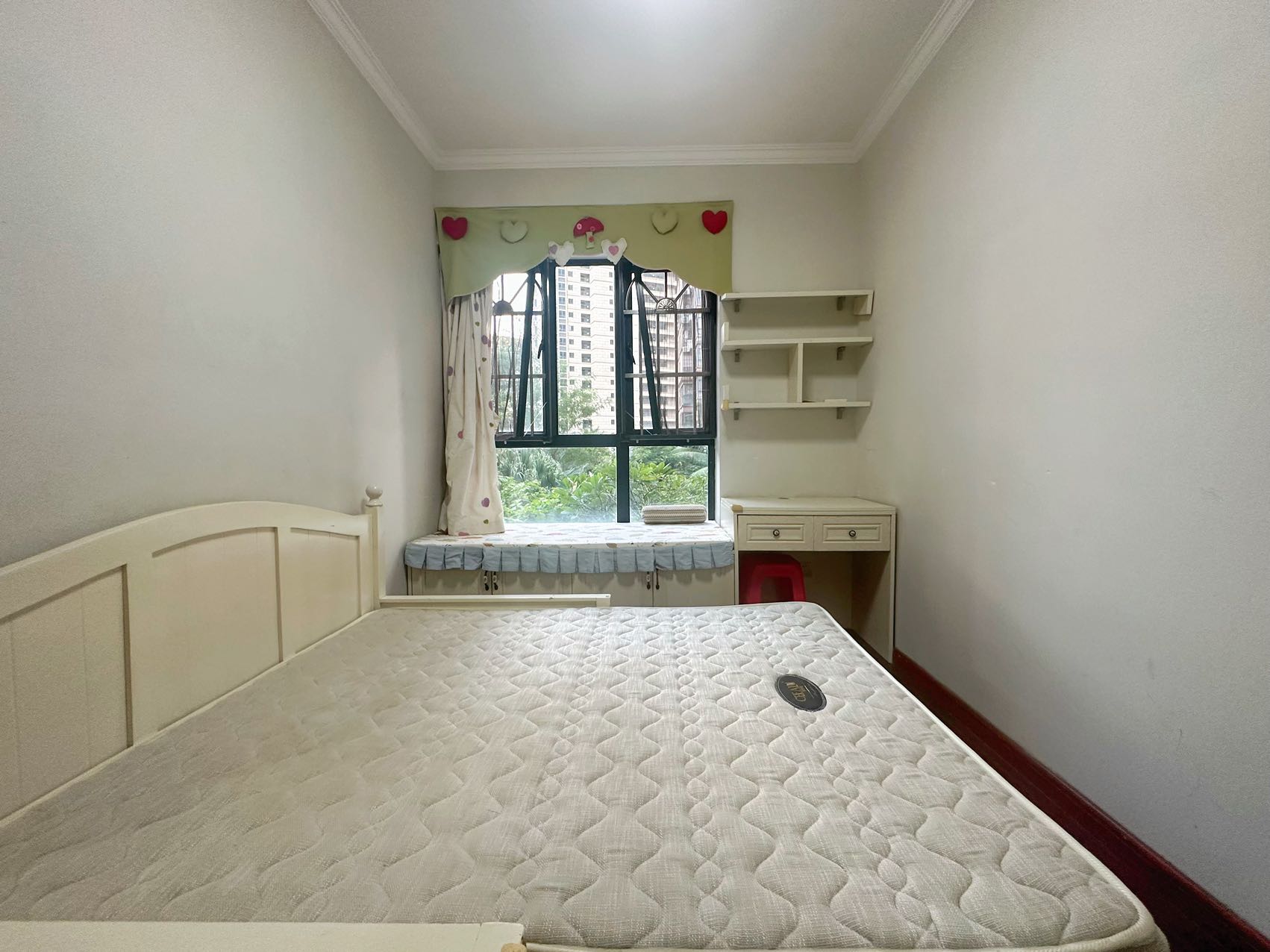 正大豪庭 3室2厅1卫 160.0万 正大豪庭 3室2厅1卫 160.0万客厅