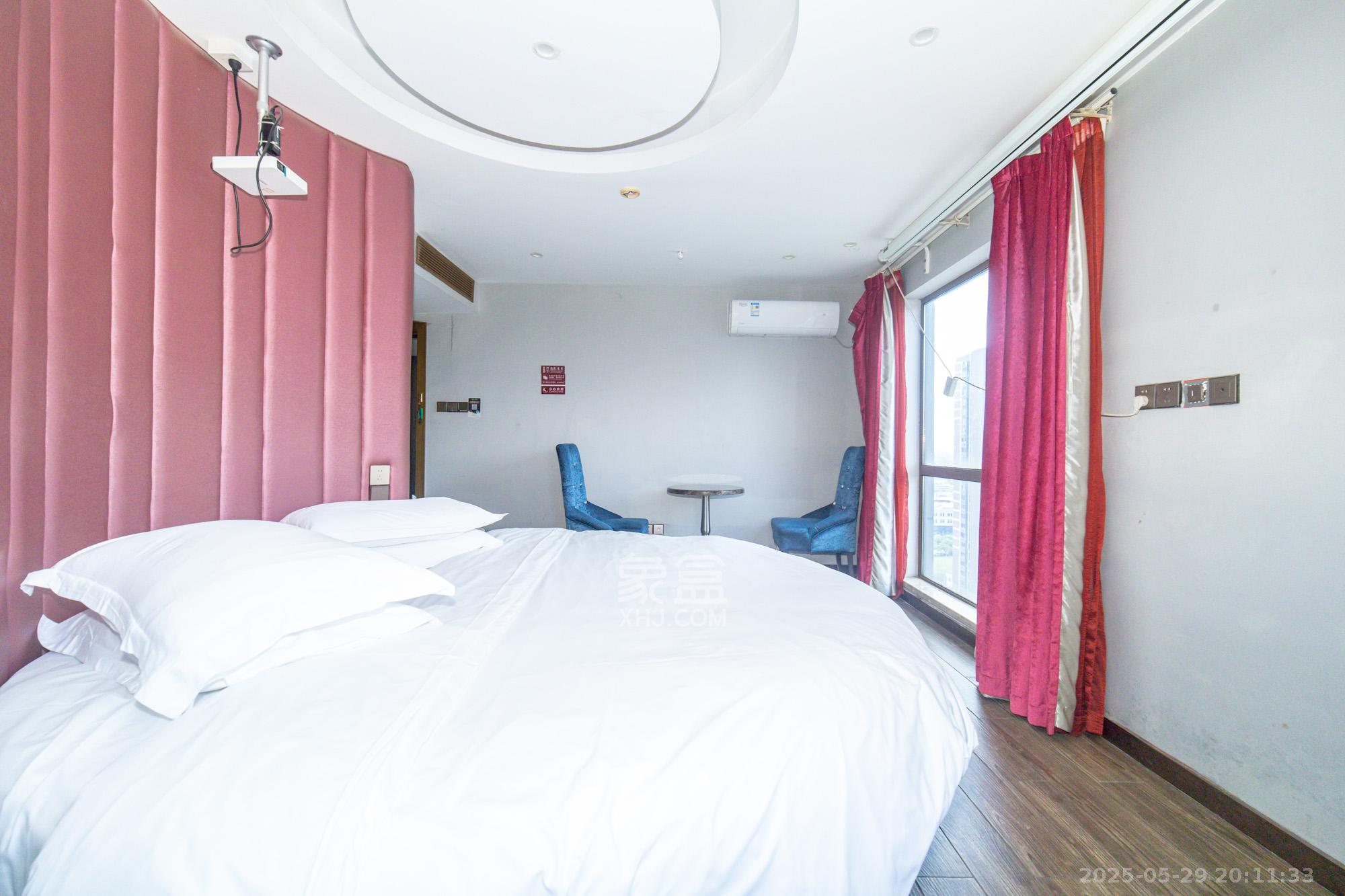 尚都美寓 1室0厅1卫 16.5万 尚都美寓 1室0厅1卫 16.5万客厅