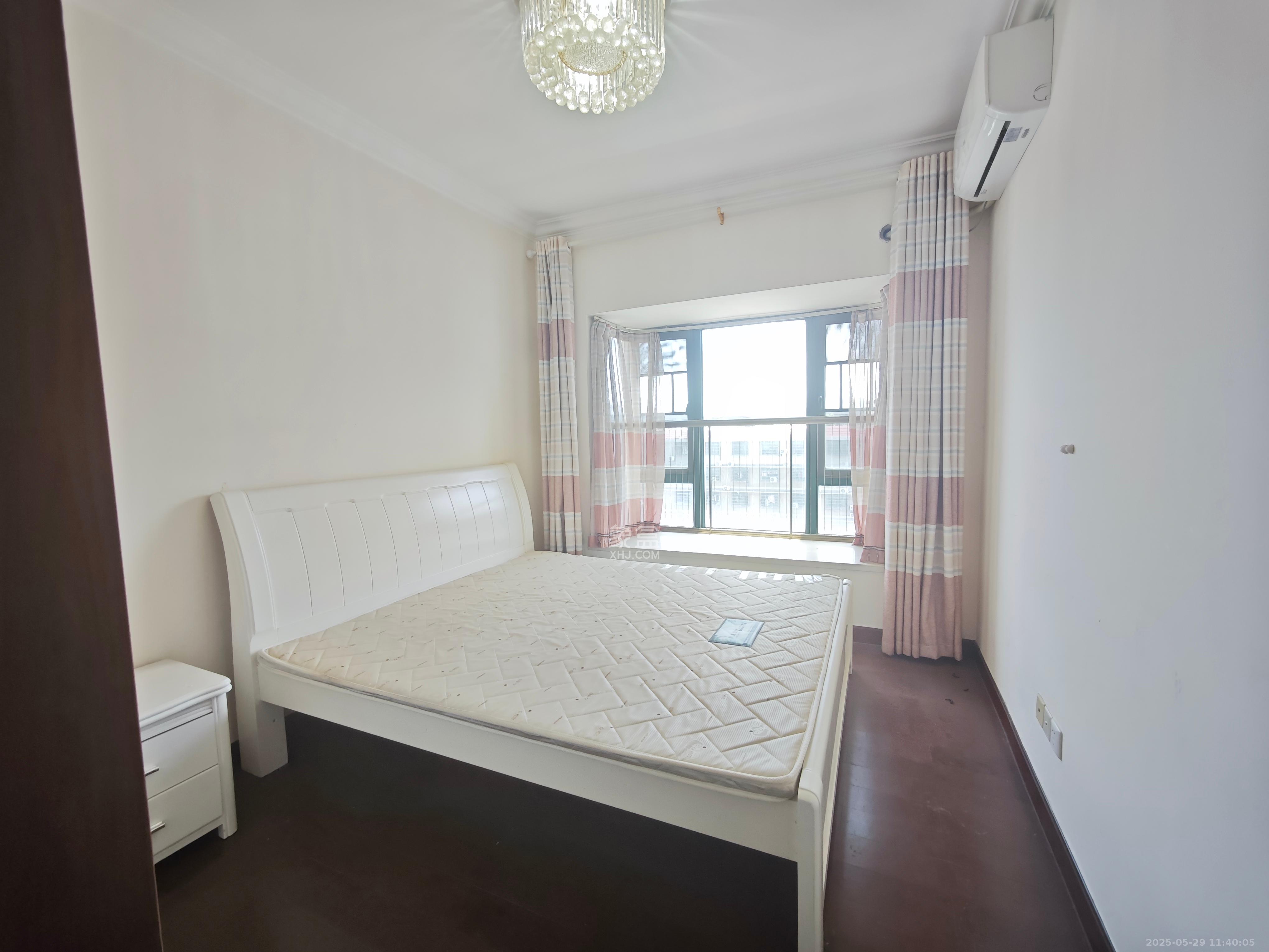 恒大翡翠华庭 3室2厅2卫 2200.0元/月 恒大翡翠华庭 3室2厅2卫 2200.0元/月室内图