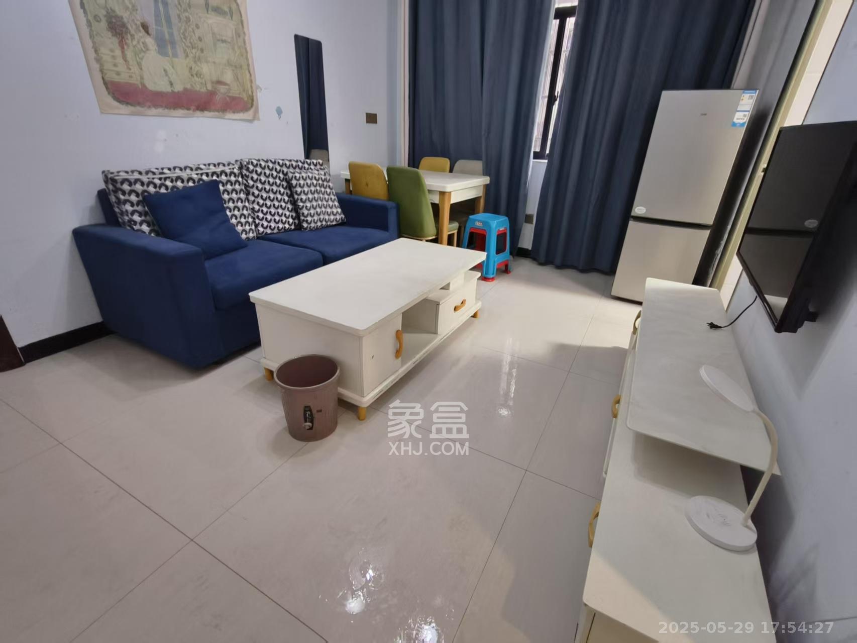 大椿桥散盘  2室1厅1卫    1900.0元/月室内图