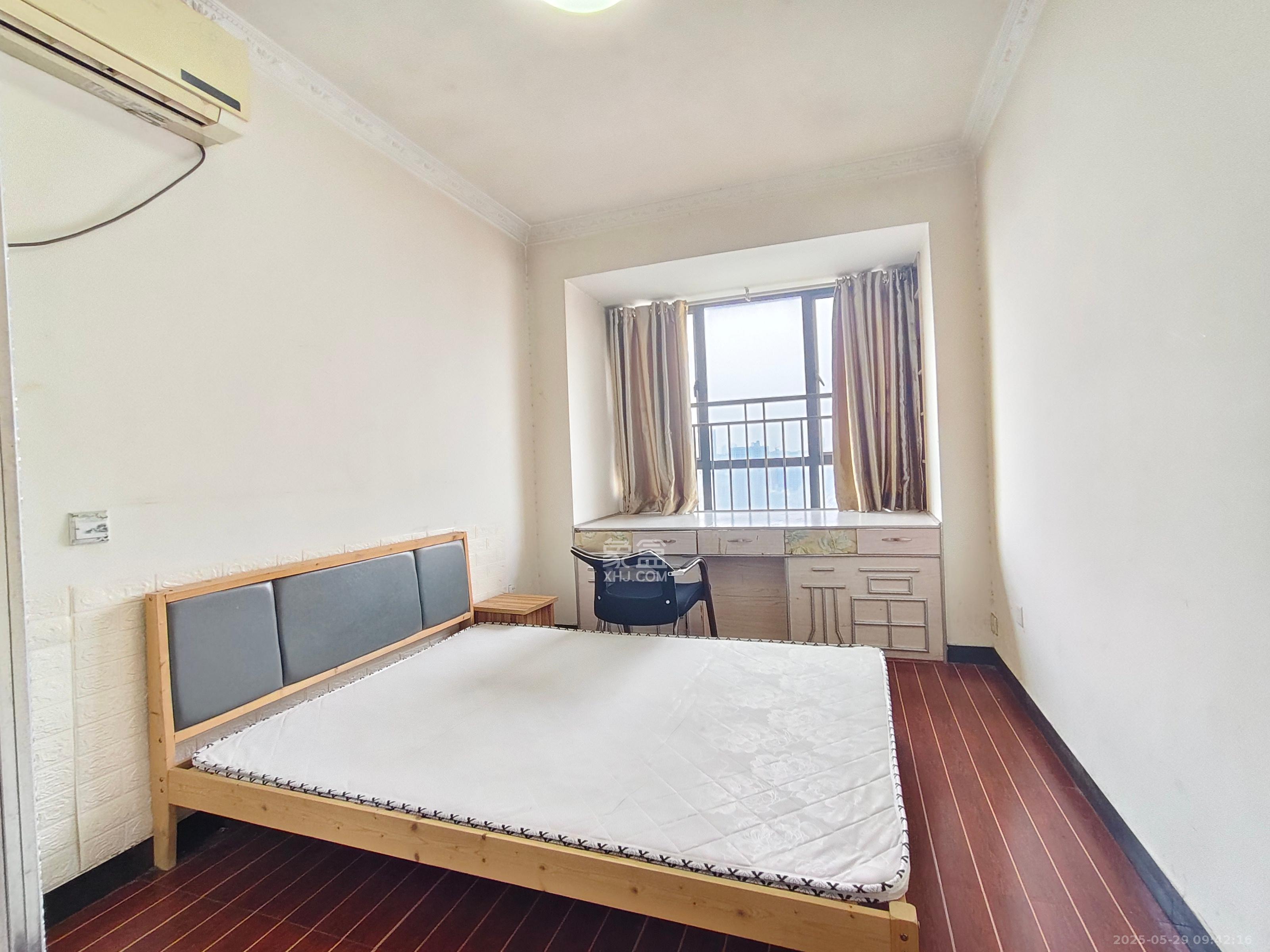 百纳广场(百纳公寓) 1室1厅1卫 1900.0元/月 百纳广场(百纳公寓) 1室1厅1卫 1900.0元/月室内图