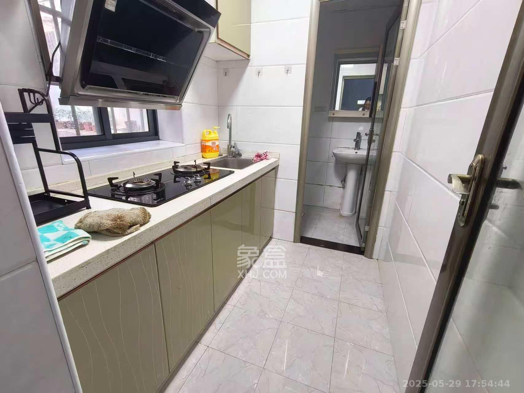 大椿桥散盘  2室1厅1卫    1900.0元/月室内图