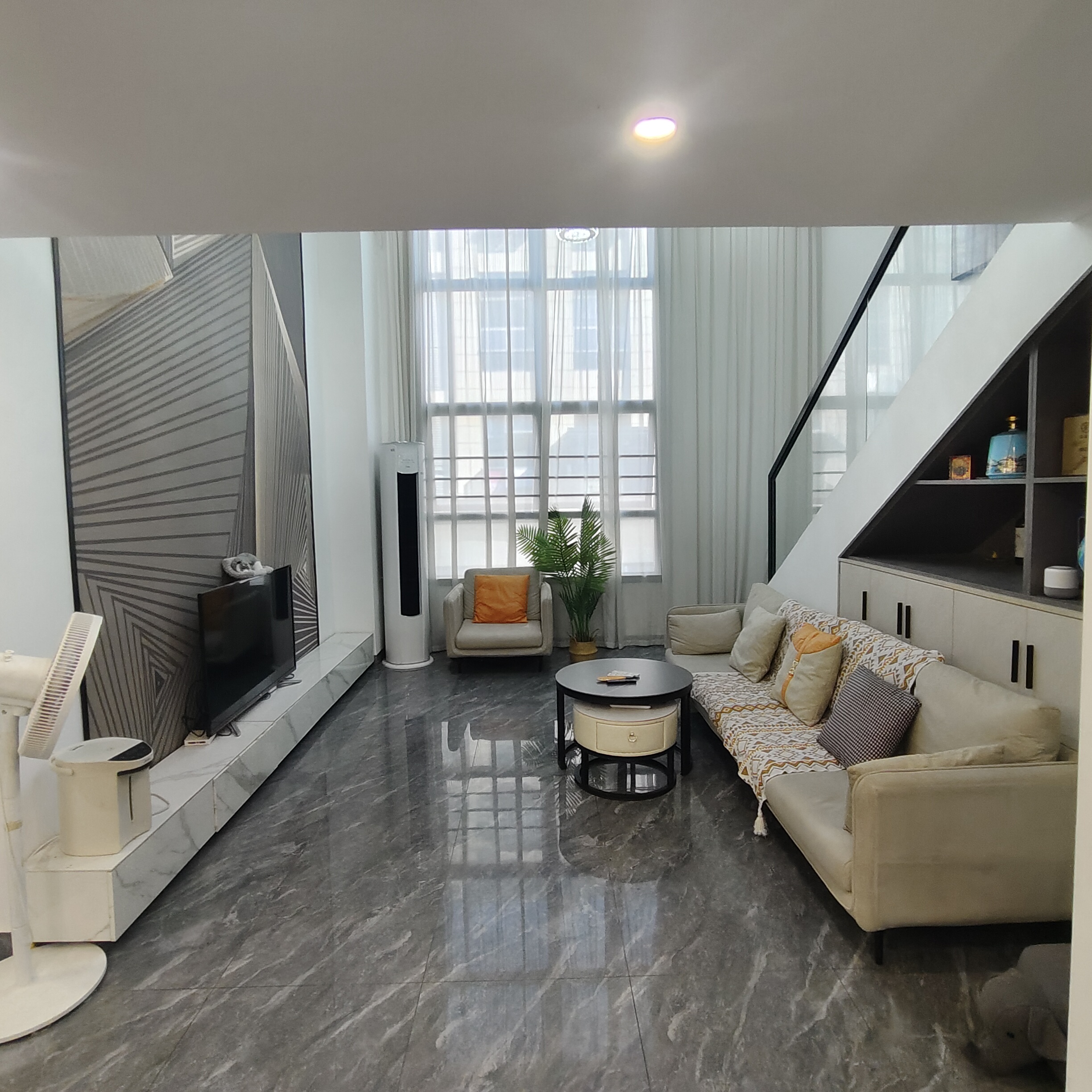 桃花缘  4室2厅2卫   95.00万 桃花缘  4室2厅2卫   95.00万室内图