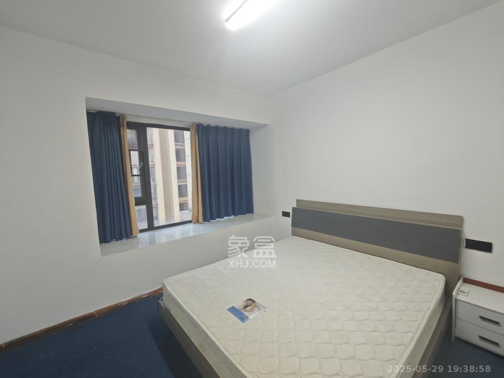 梅溪正荣府 5室2厅2卫 3800.0元/月 梅溪正荣府 5室2厅2卫 3800.0元/月室内图