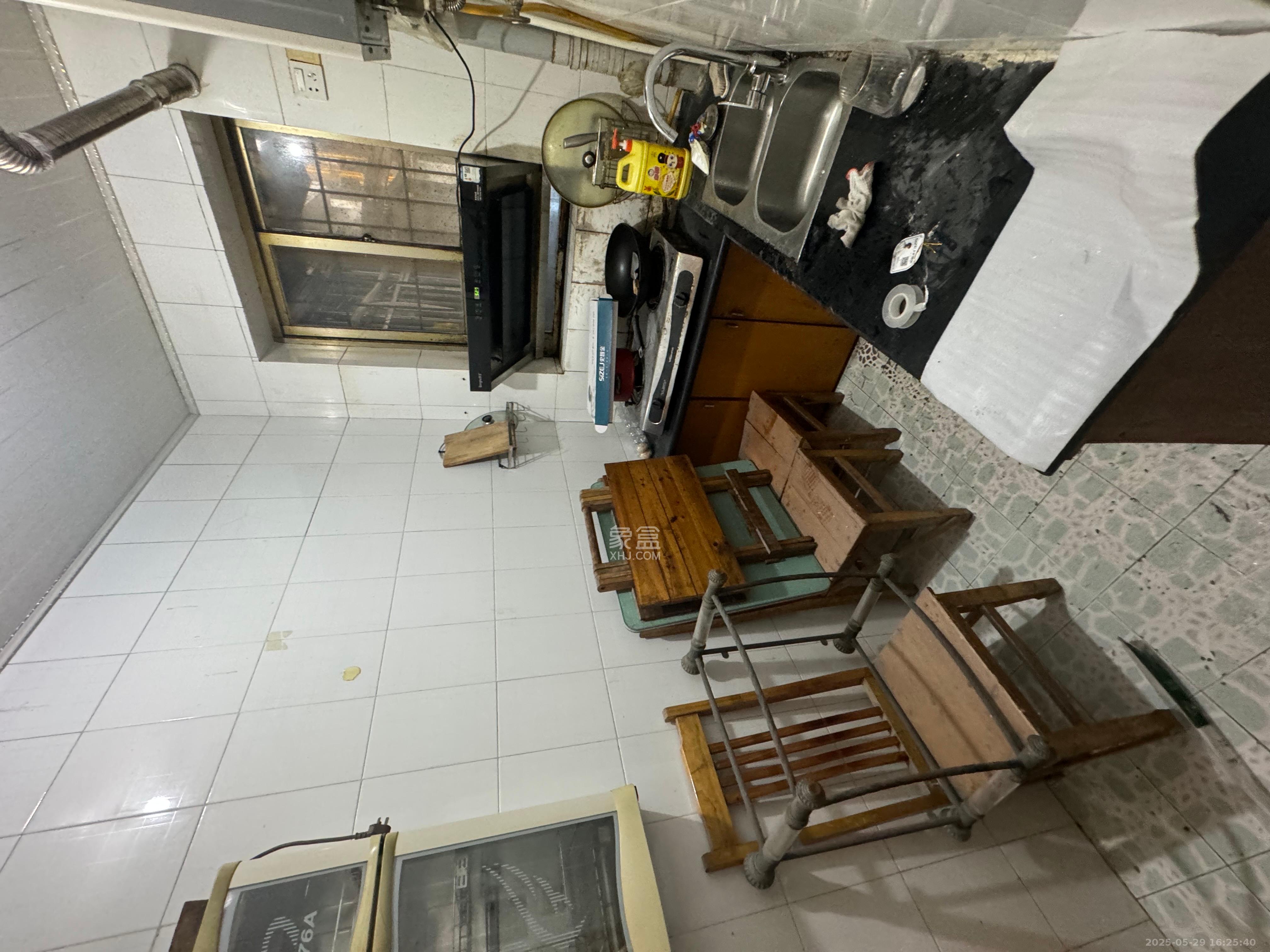 富雅坪社区（红墙巷）  1室0厅0卫   1700.00元/月室内图